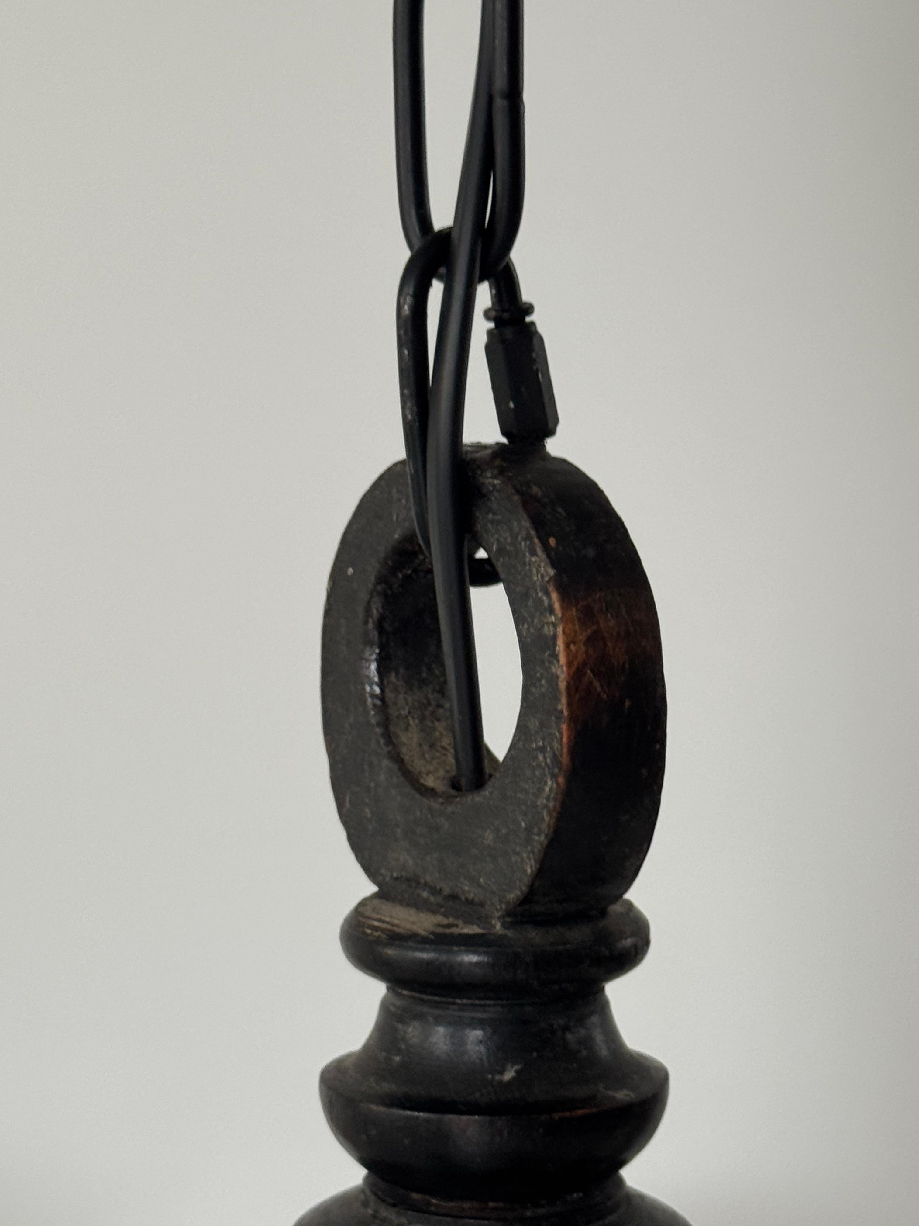 Spettacolare lampadario brutalista in legno tornito di Charles Dudouyt, Francia, anni '40 in vendita 1