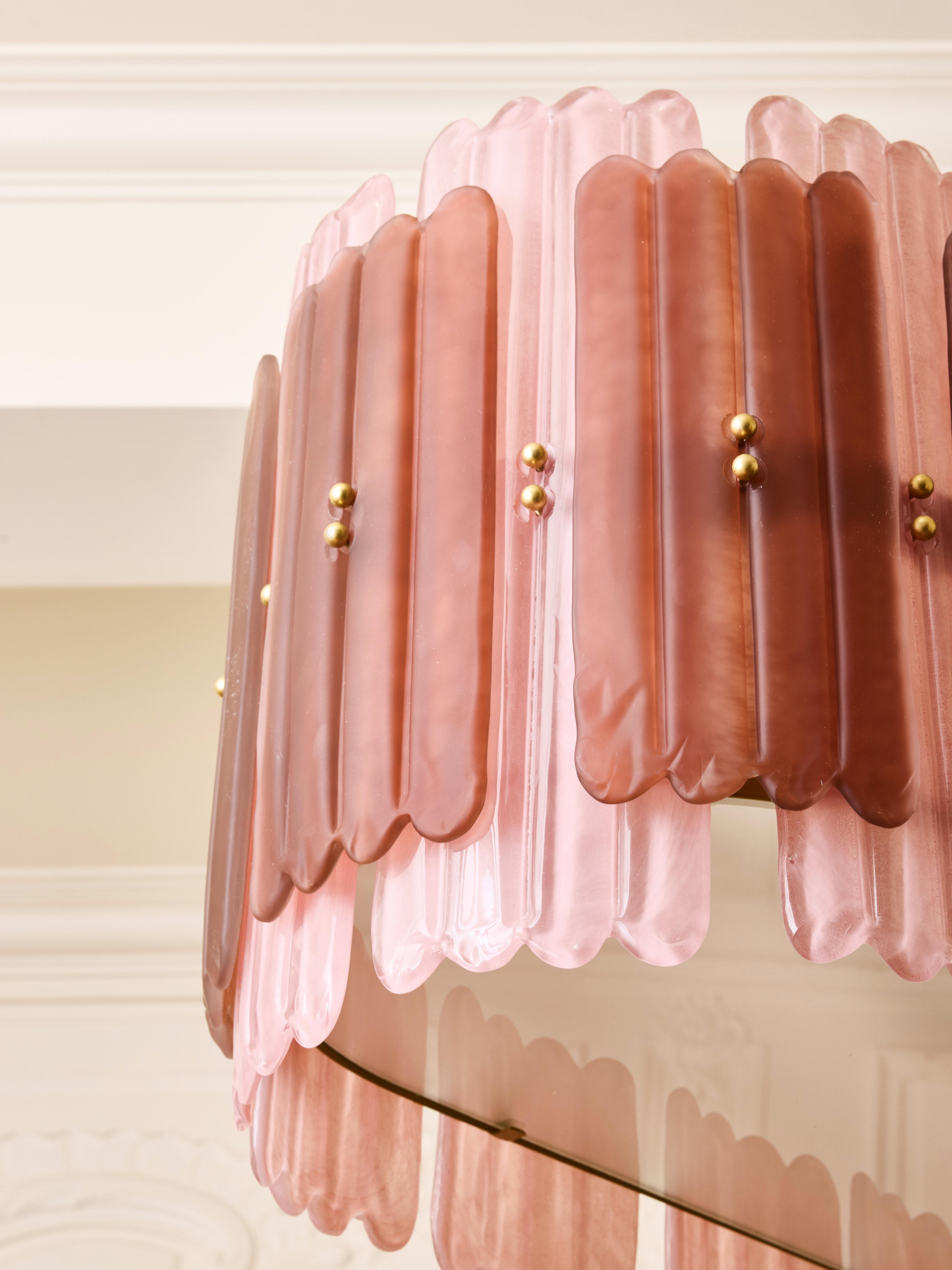 Spectacular chandelier in pink tinted Murano glass by Studio Glustin In Excellent Condition For Sale In Saint-Ouen (PARIS), FR