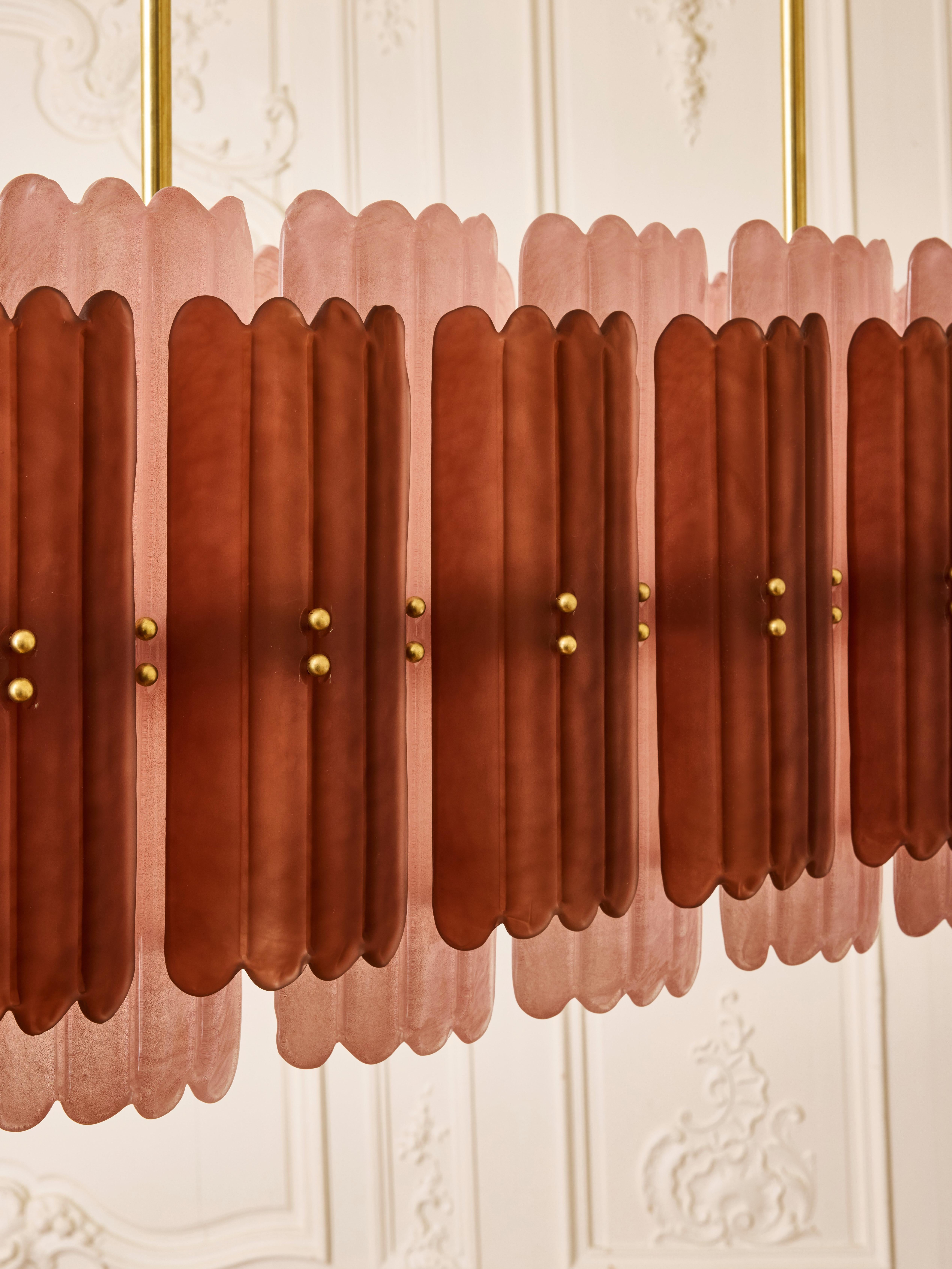 Brass Spectacular chandelier in pink tinted Murano glass by Studio Glustin For Sale