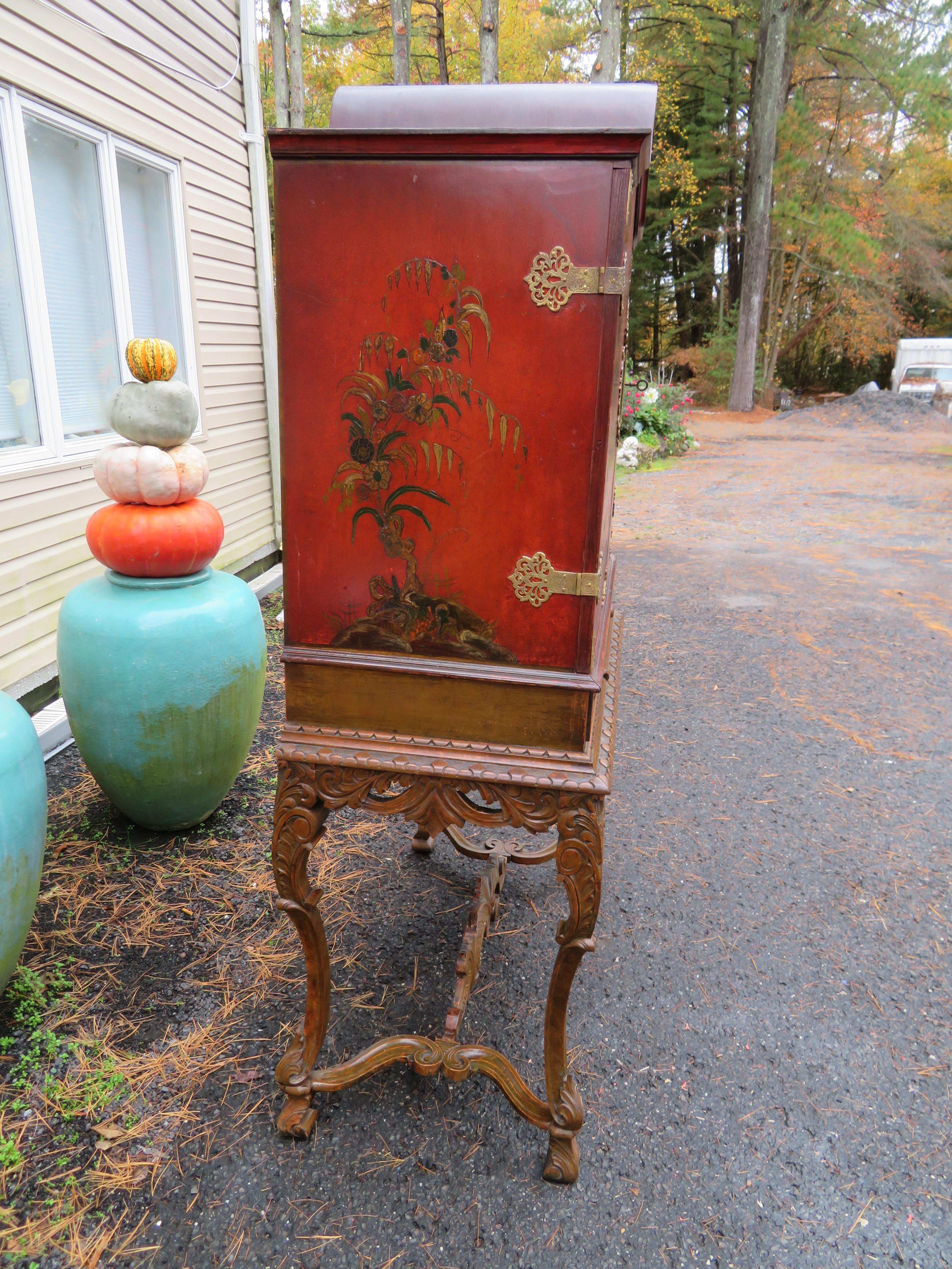 antique chinoiserie cabinet