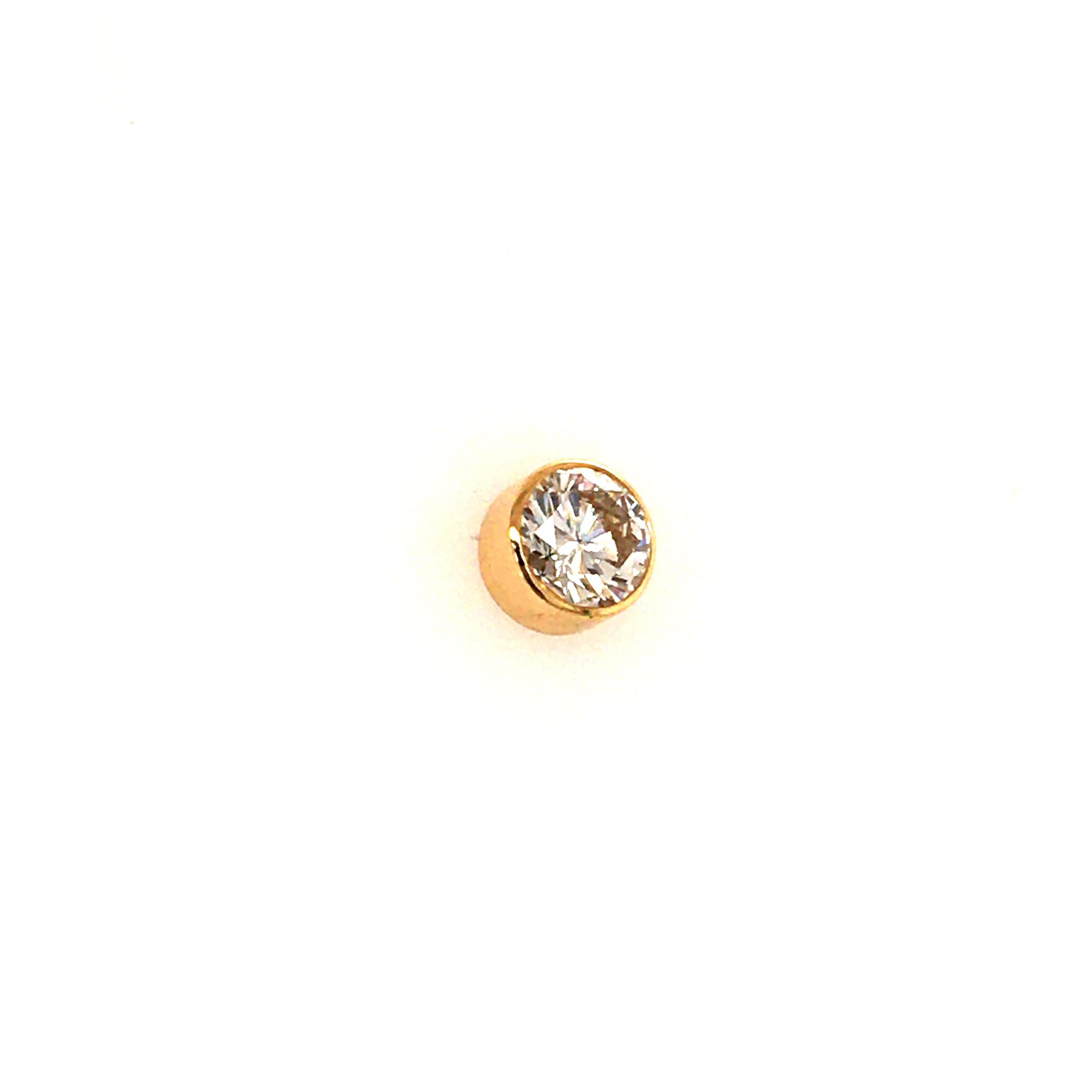 Women's or Men's Spectacular Day and Night Diamond Earstuds/Earrings in 18 Karat Yellow Gold