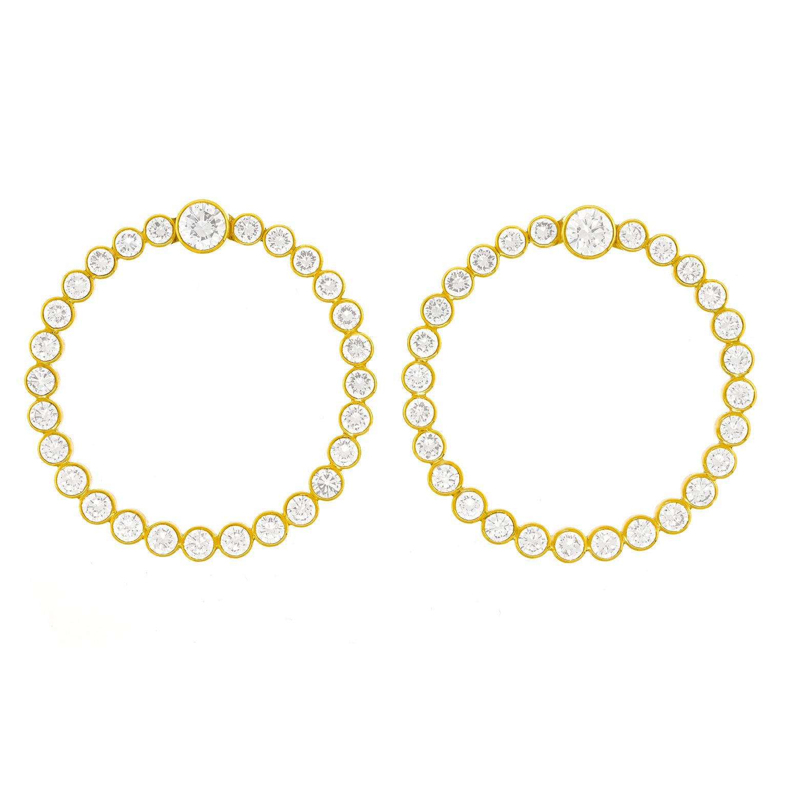 Round Cut Spectacular Diamond-Set Yellow Gold Earrings For Sale