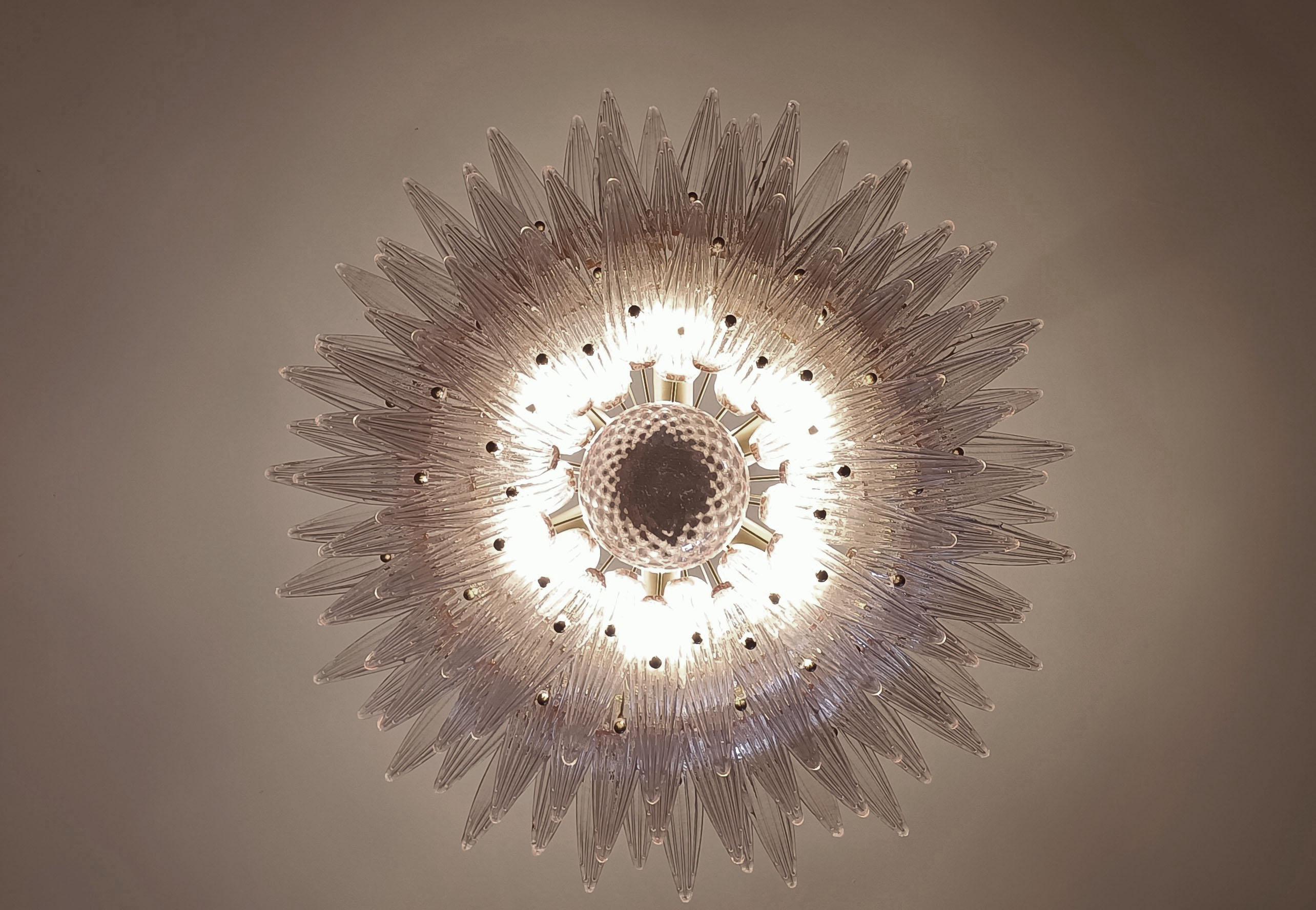 Spectaculaire lustre en verre rose élégant, Murano en vente 6