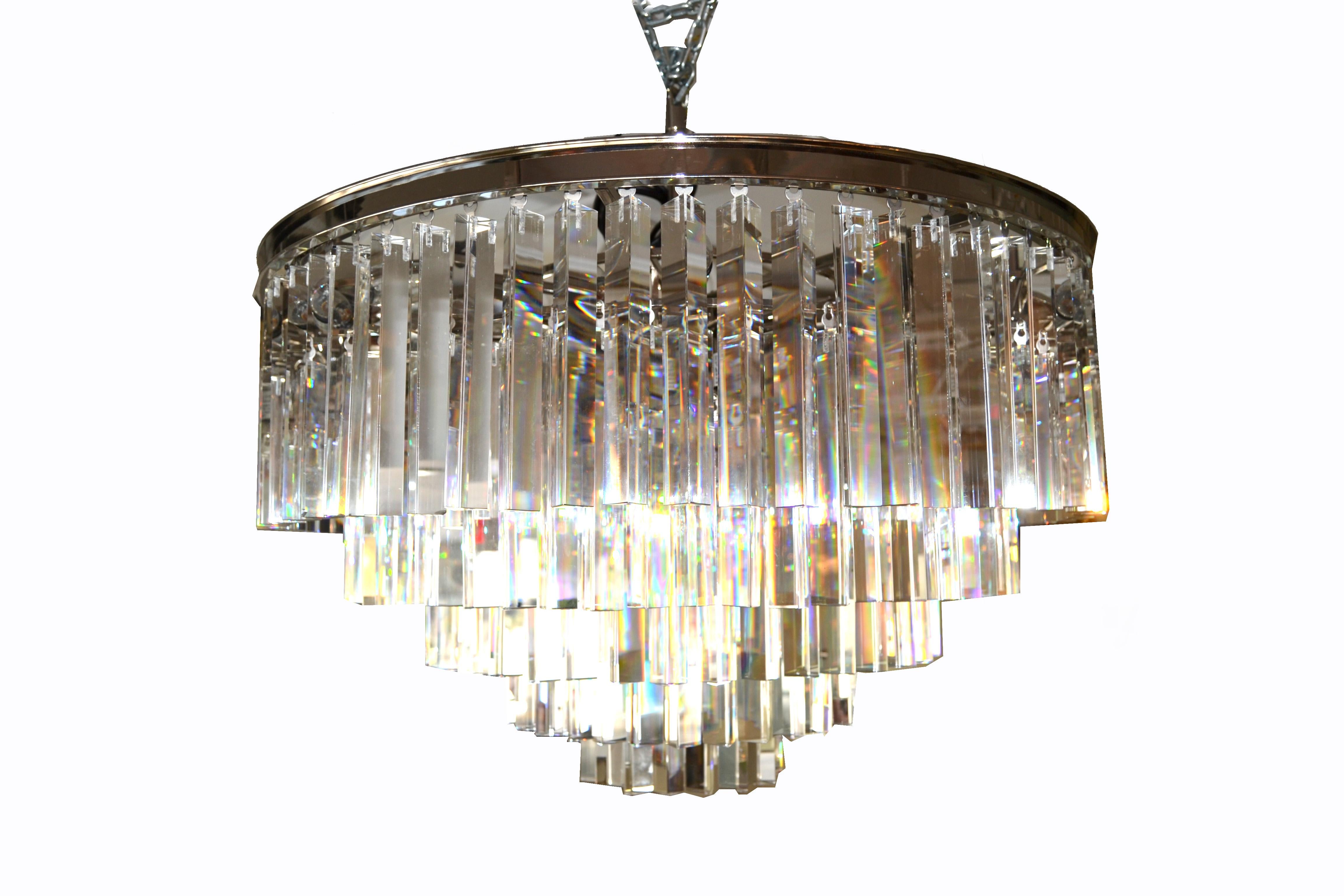 Moderno Spettacolare lampadario a cinque livelli in cromo e cristallo specchiato in vendita