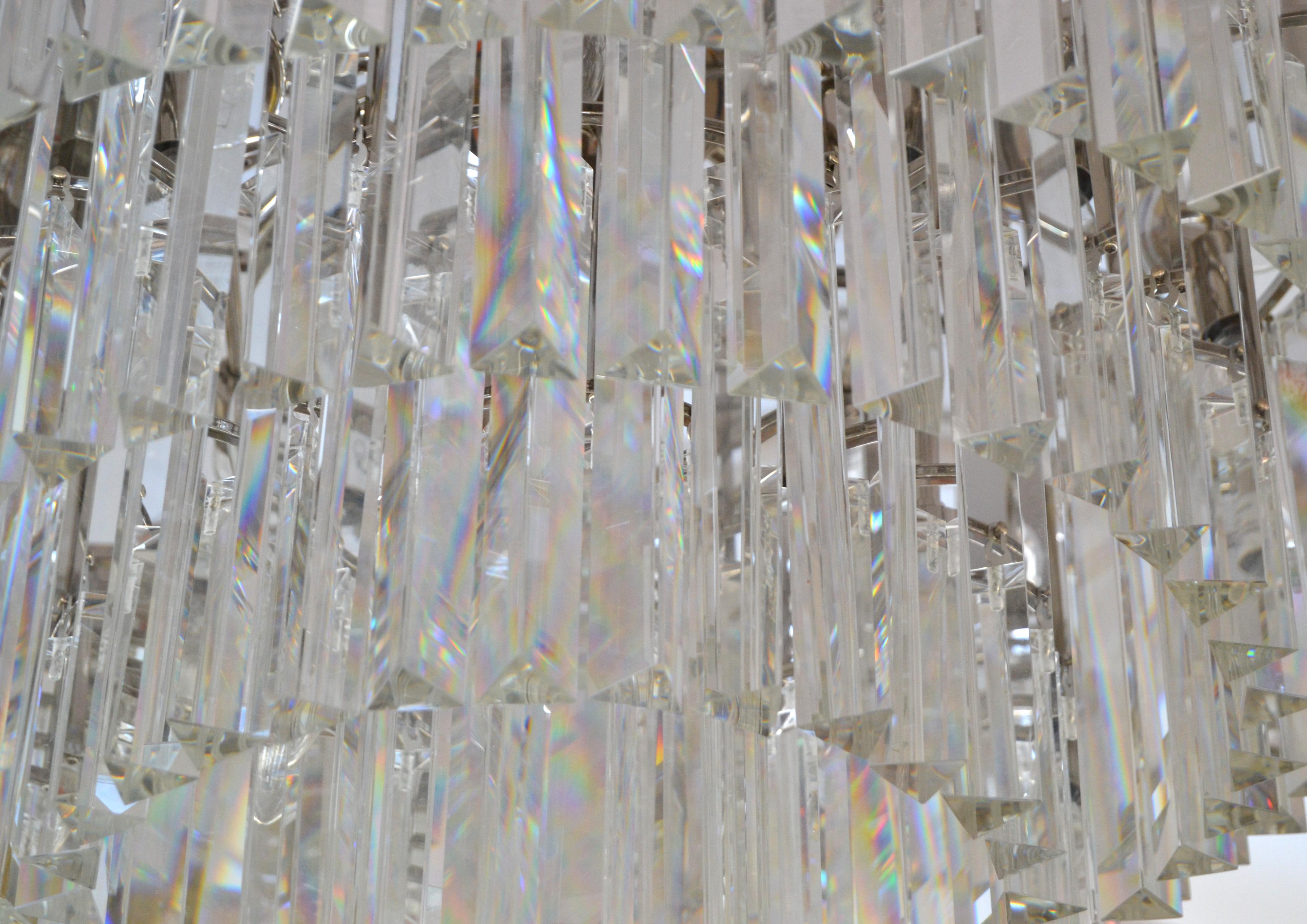 Spektakulärer fünfstöckiger Kronleuchter aus Chrom und verspiegeltem Kristall (Metall) im Angebot