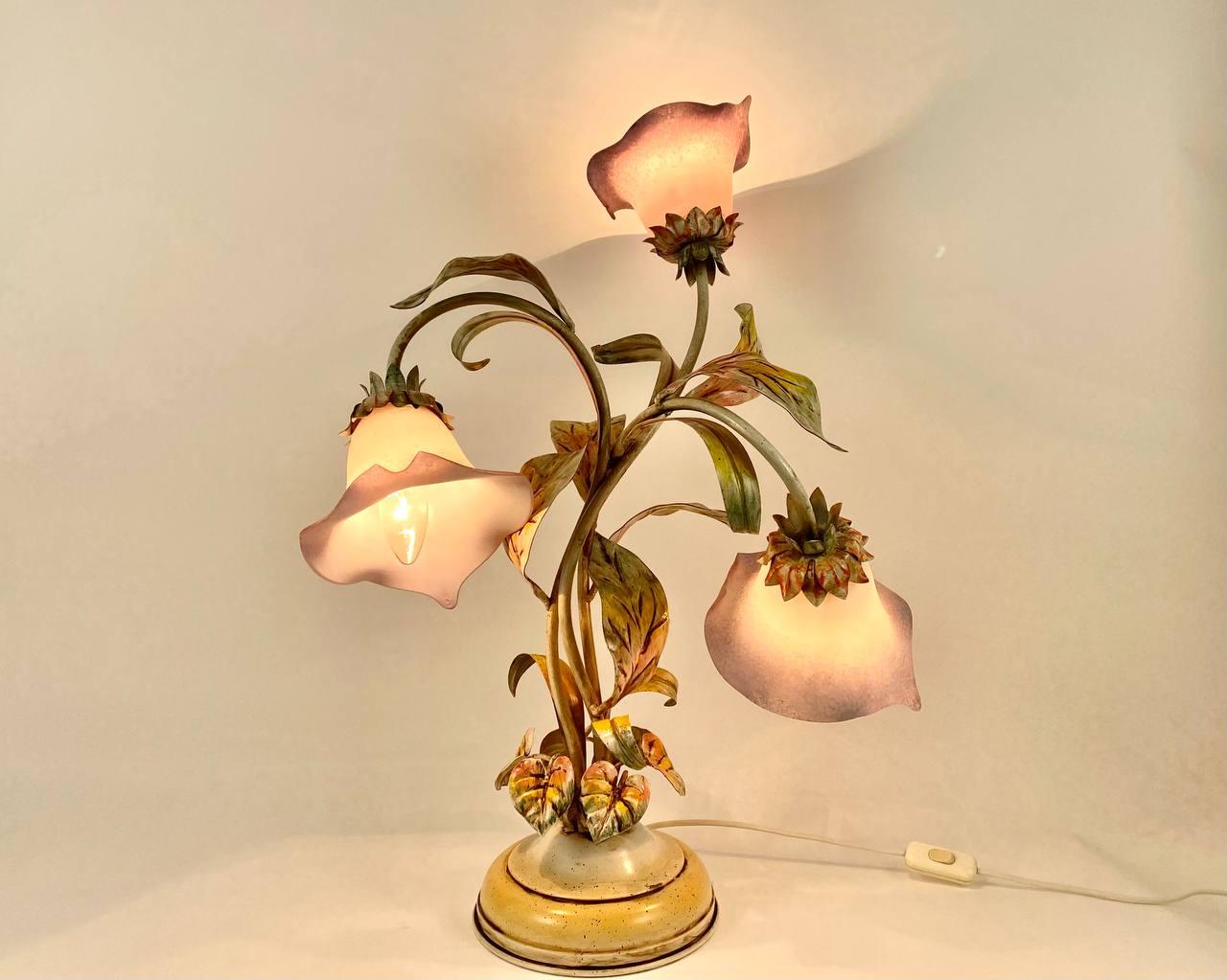 Spectacular Flower Shaped Table Lamp  Italian Vintage Glass, Metal Light 1