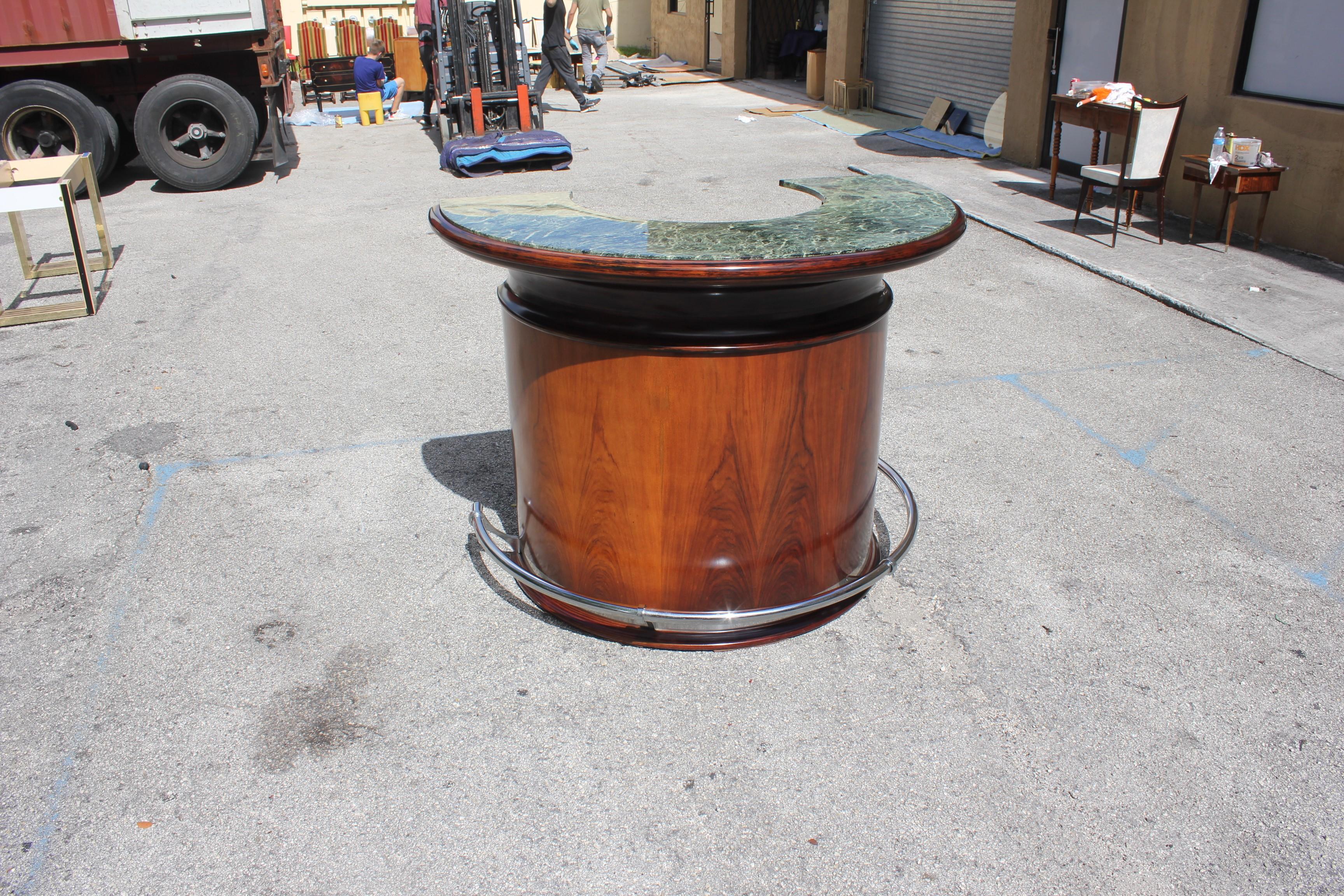 Spectacular French Art Deco Macassar Ebony Semicircle Dry Bar, circa 1940s 3