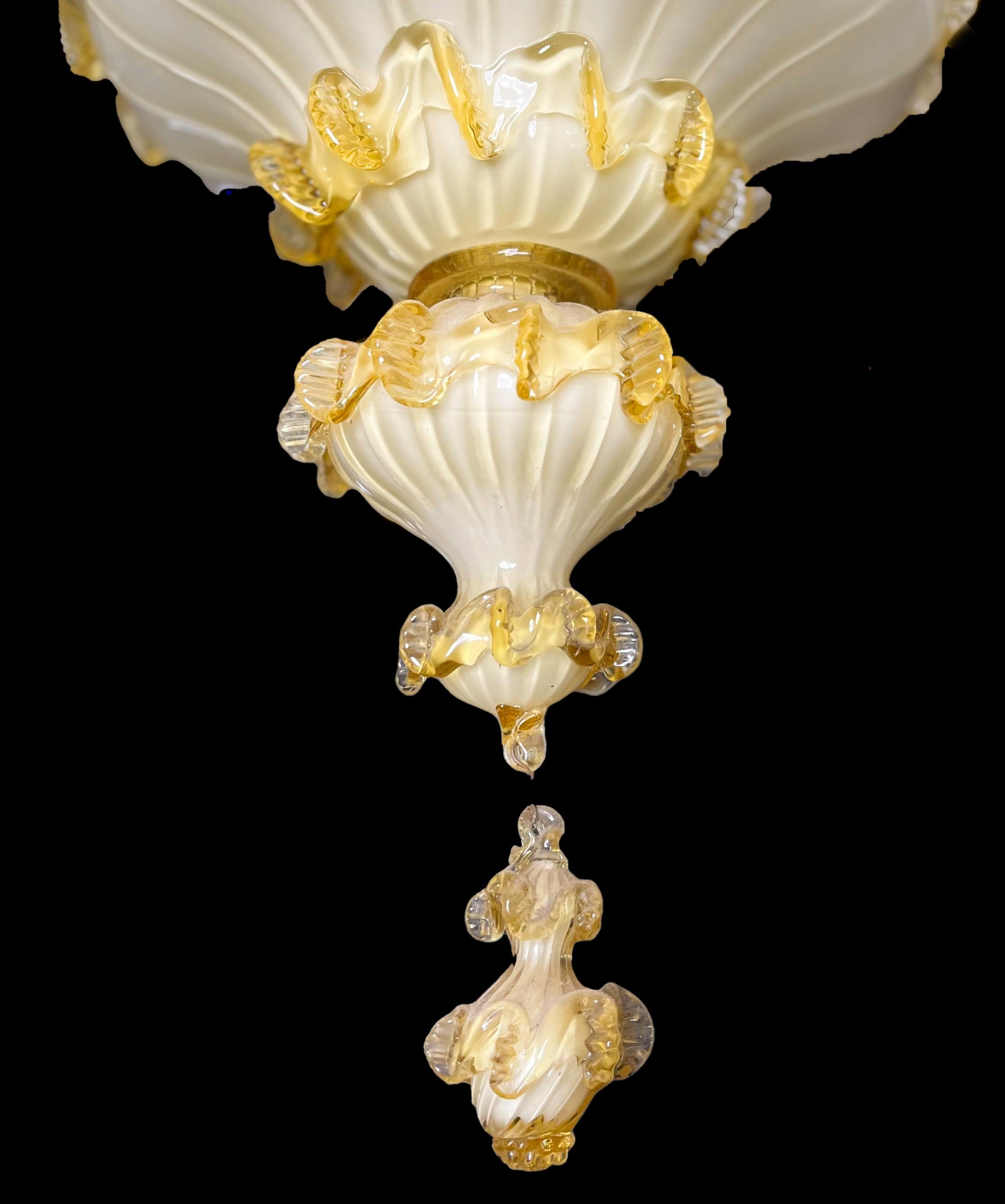 Spectaculaire lustre de Murano en or, 1960 en vente 4