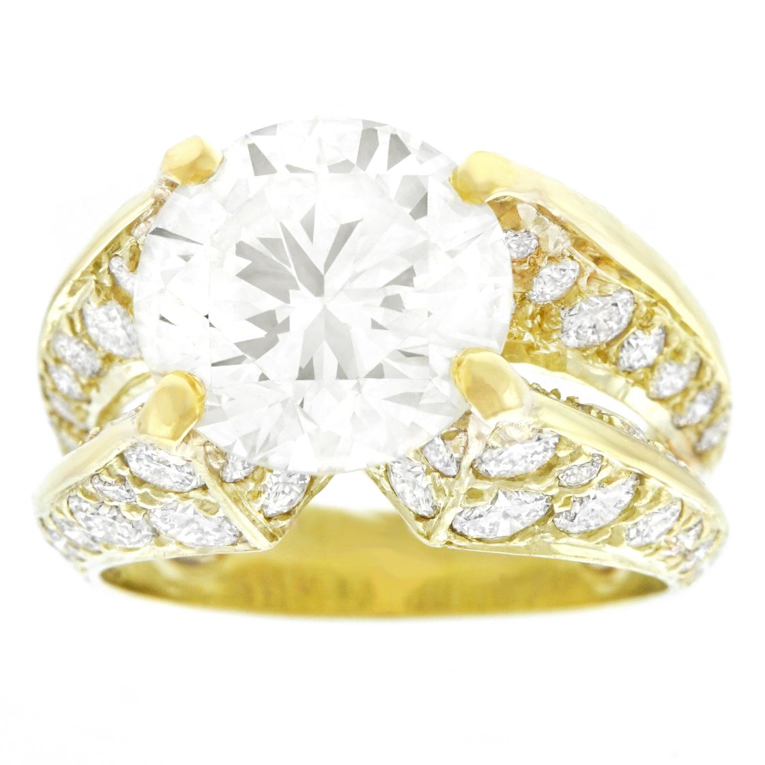 Jose Hess Spectacular Diamond set Gold Ring GIA 4.22 Carat