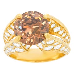 Spectacular Gold Ring by Jose Hess with 4.17 Carat Fancy Diamond GIA