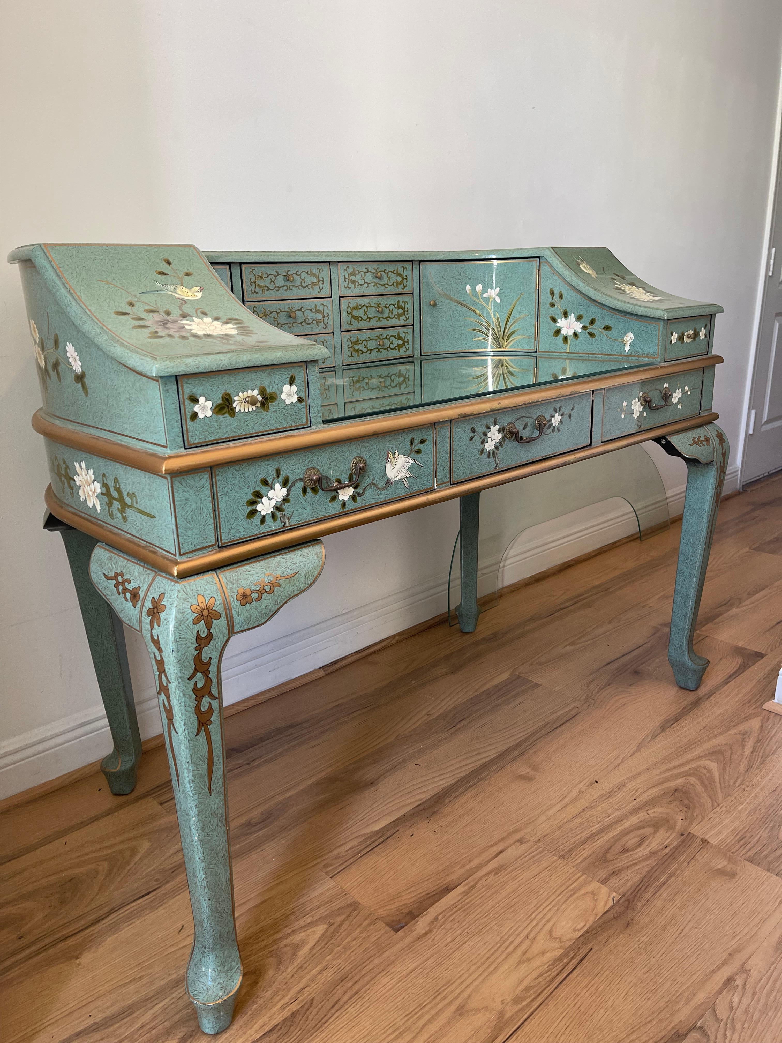 Spektakuläre handbemalte Chinoiserie-Damen-Schreibtisch-Blumen in Türkis und Weiß im Angebot 6