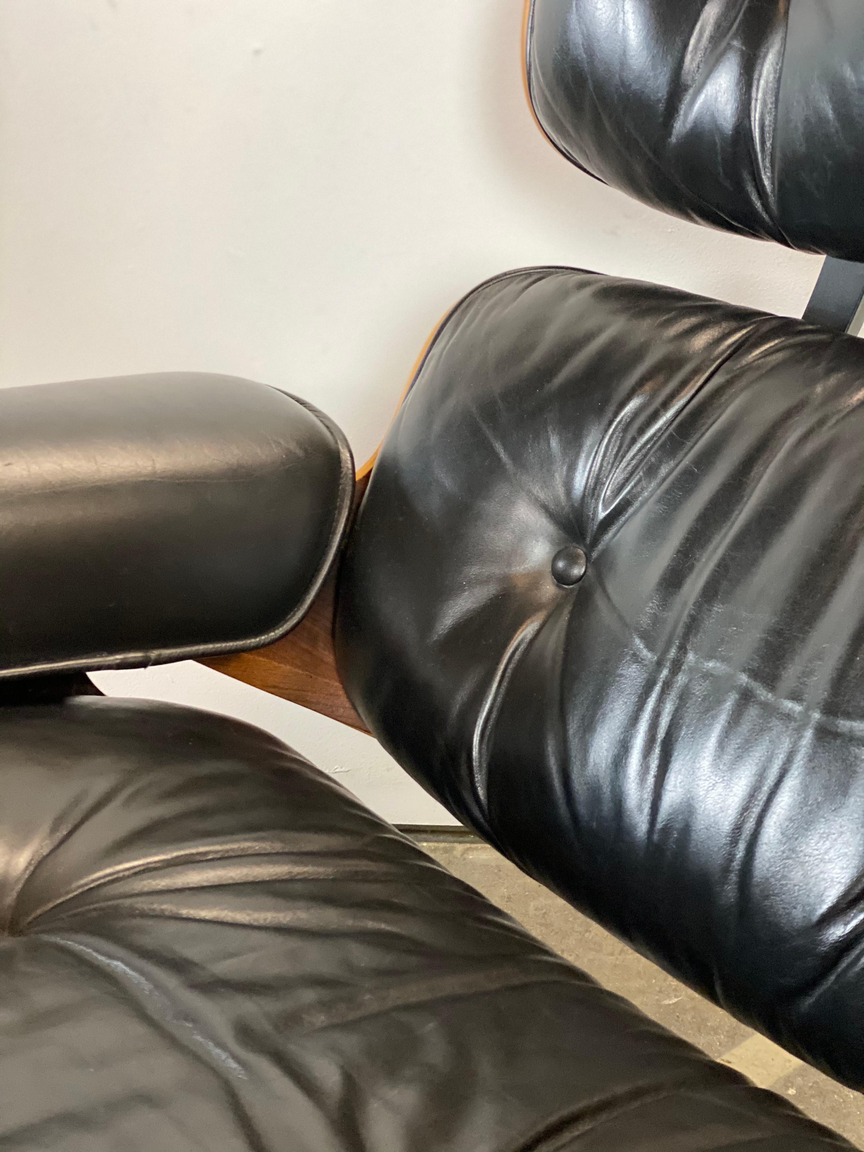 Spectacular Herman Miller Eames Lounge Chair and Ottoman 7