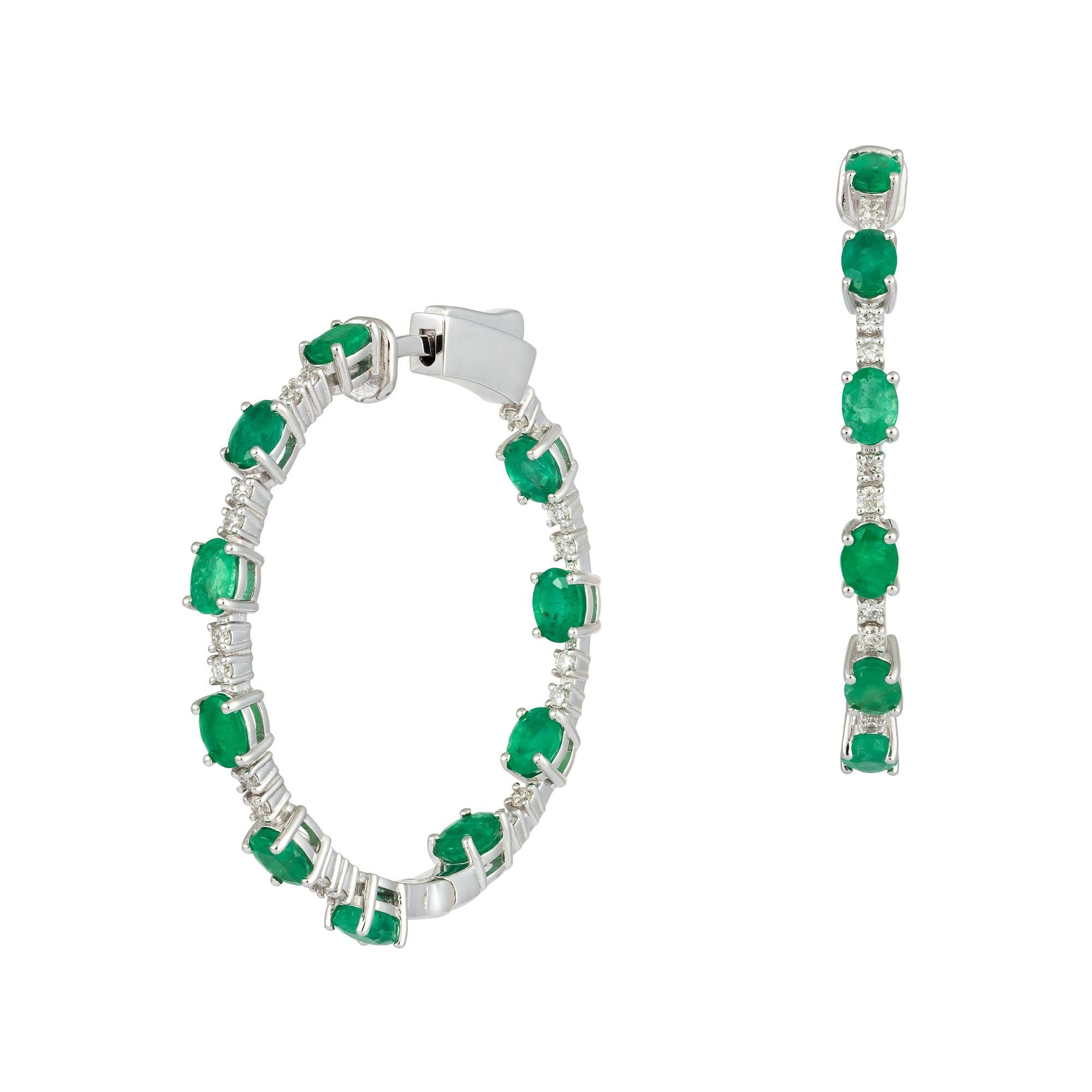 Modern Spectacular Hoop White Gold 18K Earrings Emerald Diamond for Her For Sale