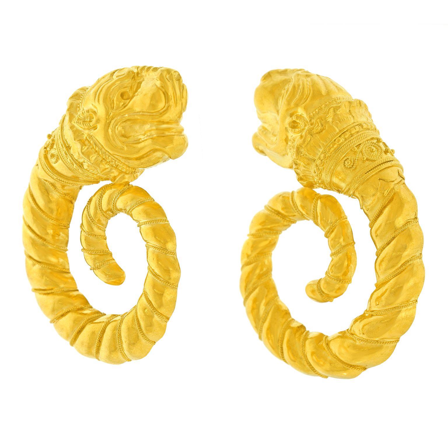 Spectacular Ilias Lalaounis Lion Head Earrings In Excellent Condition For Sale In Litchfield, CT
