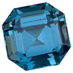 Spectaculaire bijou en topaze bleue intense de Londres 14,70 carats et pierre de topaze