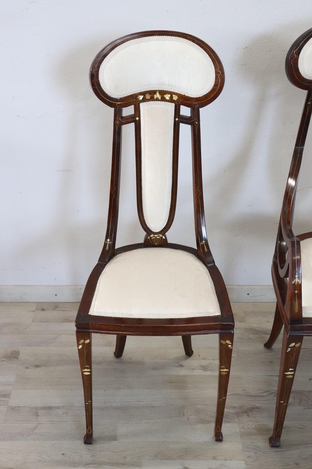 Incrusté Spectaculaire ensemble de fauteuil et 2 Chiars Art nouveau italien par Carlo Zen, années 1902 en vente