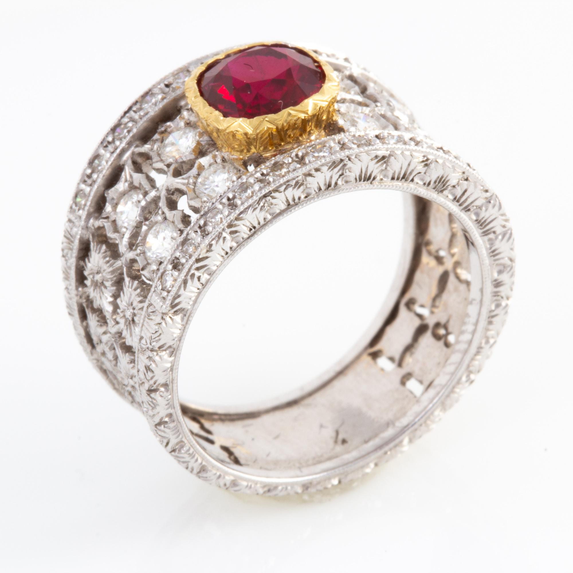 Women's or Men's Spectacular Italian Florentine Engraved Ruby and Diamond 18 karat Ring For Sale