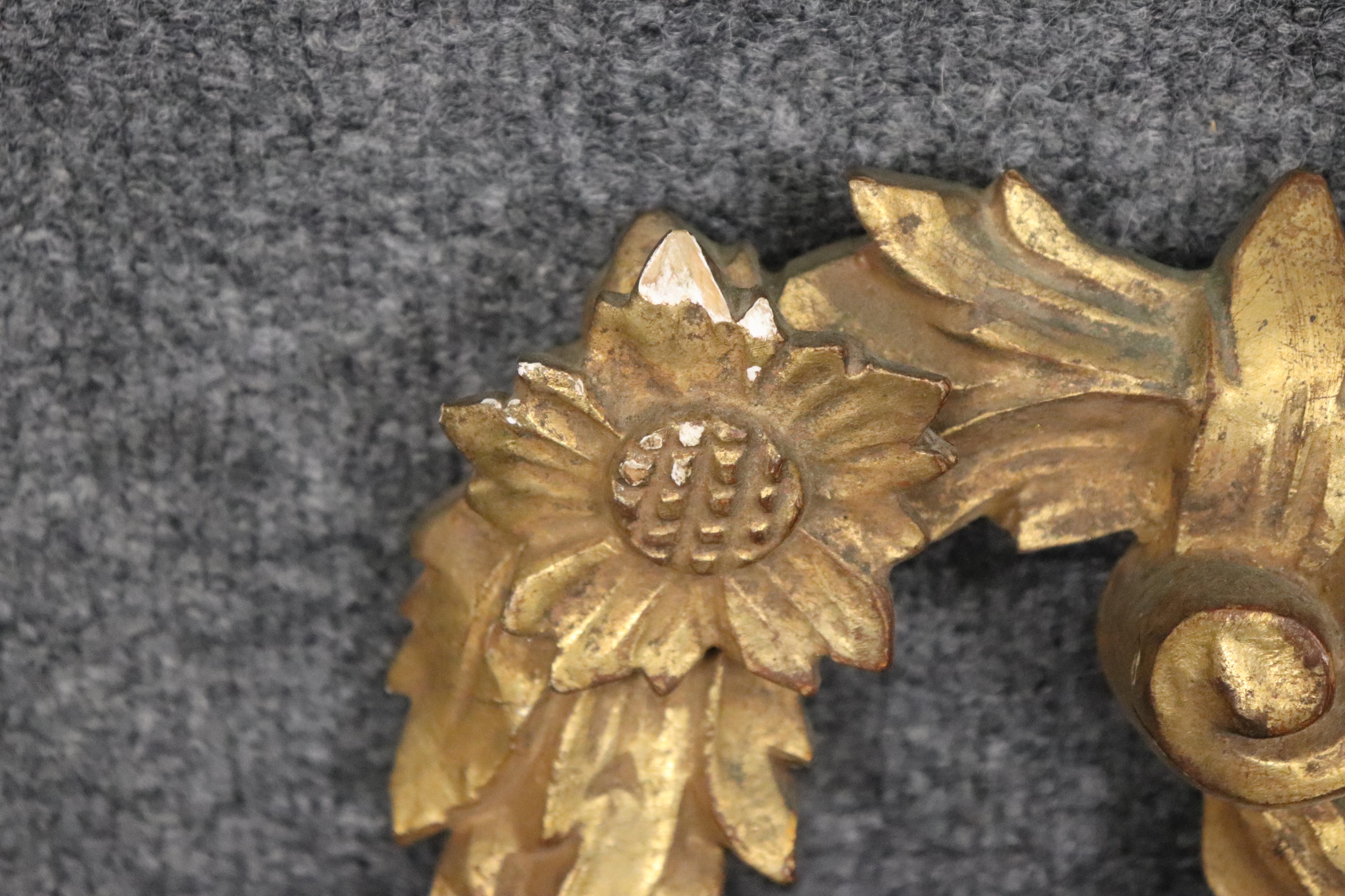 Spektakuläre Italienisch oder Französisch Stil Giltwood geschnitzt Nussbaum groß Wandspiegel (Mitte des 20. Jahrhunderts) im Angebot