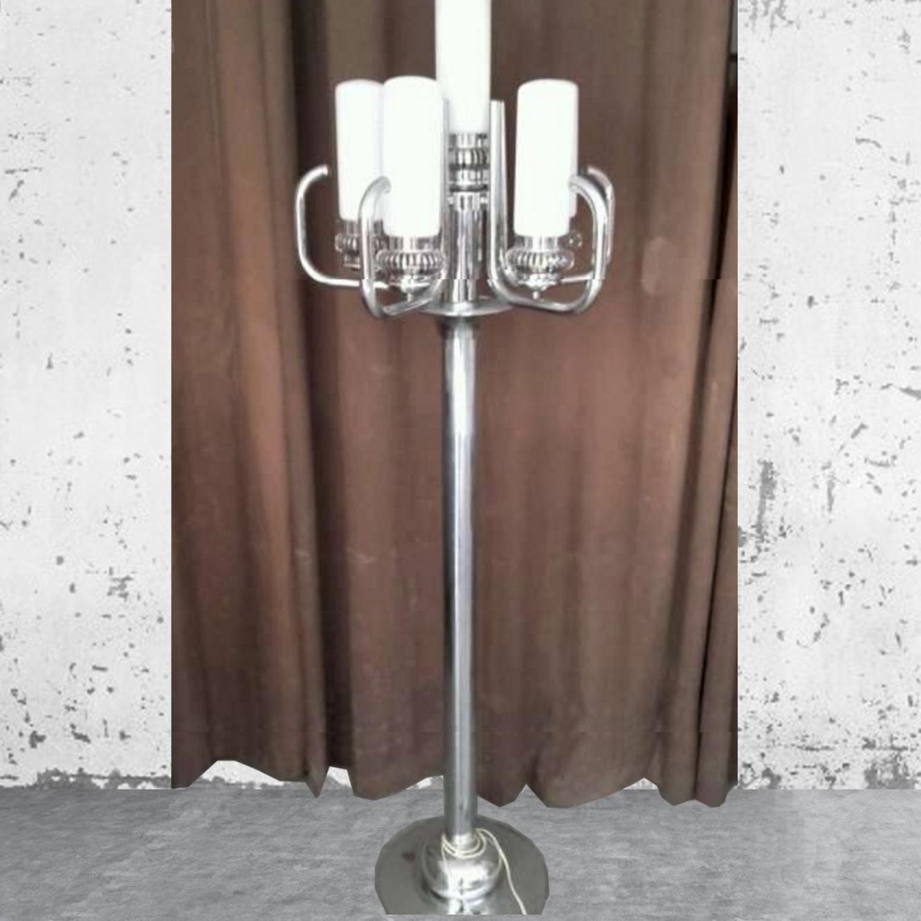 Spectaculaire lampadaire italien de l'ère spatiale  Lustre de Murano  60s-70s en vente 4