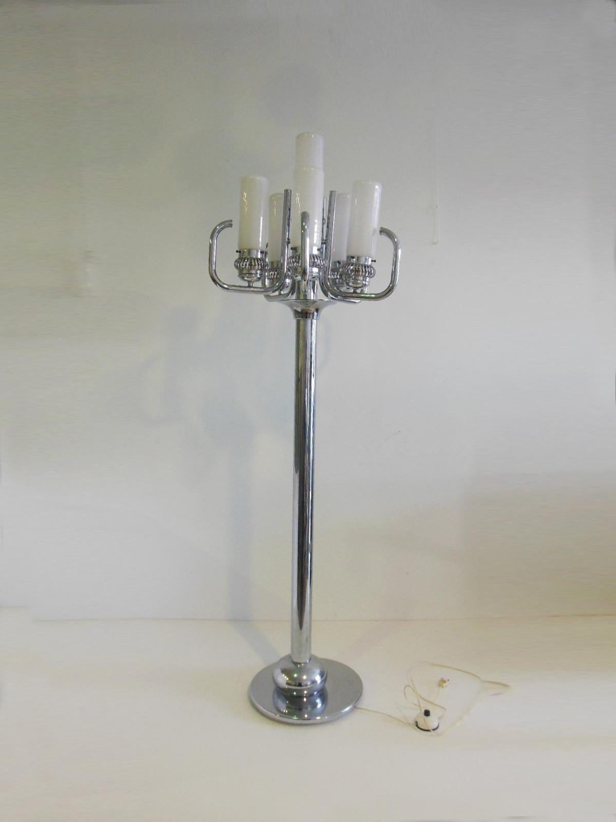 Spectaculaire lampadaire italien de l'ère spatiale  Lustre de Murano  60s-70s en vente 5