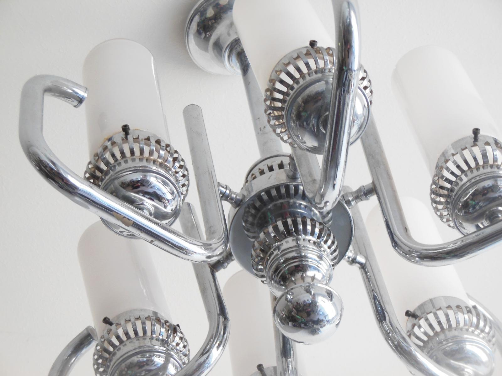 Spectaculaire lampadaire italien de l'ère spatiale  Lustre de Murano  60s-70s en vente 11
