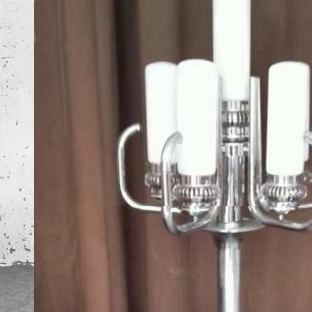 Spectaculaire lampadaire italien de l'ère spatiale  Lustre de Murano  60s-70s en vente 2