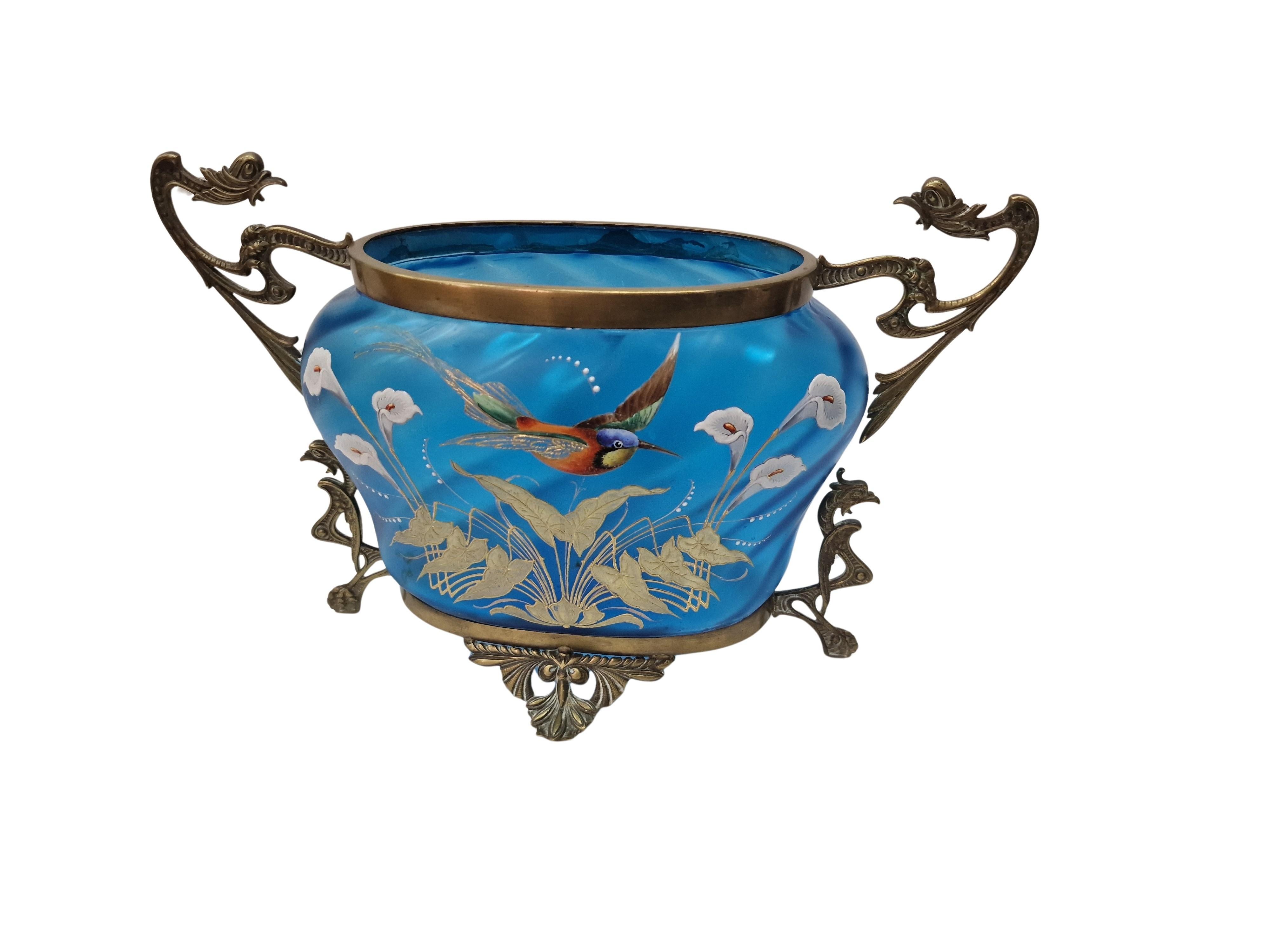 Spectaculaire vase à fleurs de jardinière, peinture émaillée en bleu delilicate, 1890 France en vente 5