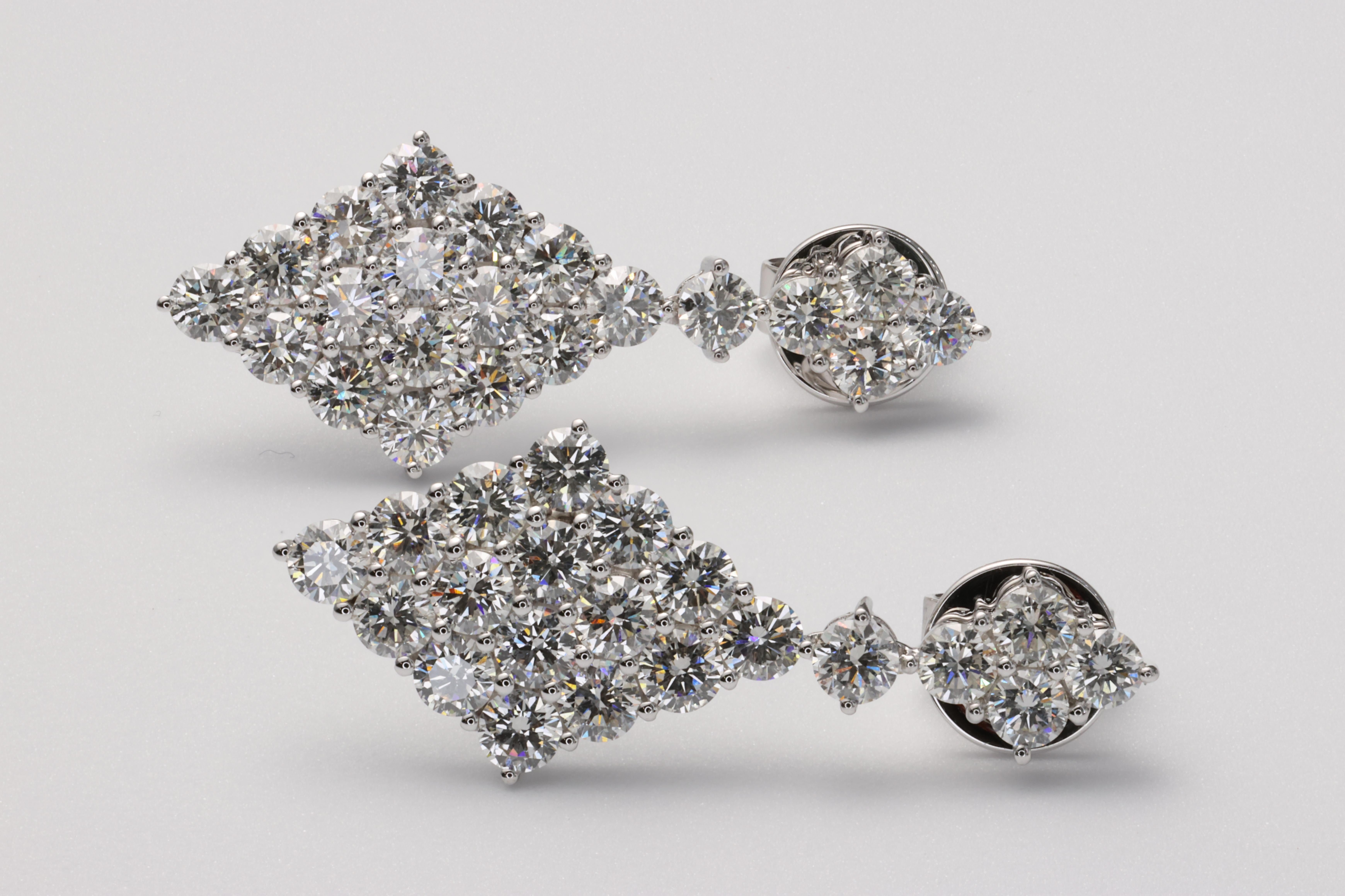 Women's or Men's Spectacular Kite Shape Round Brilliant Cut Diamond Earrings 18 Karat White Gold For Sale