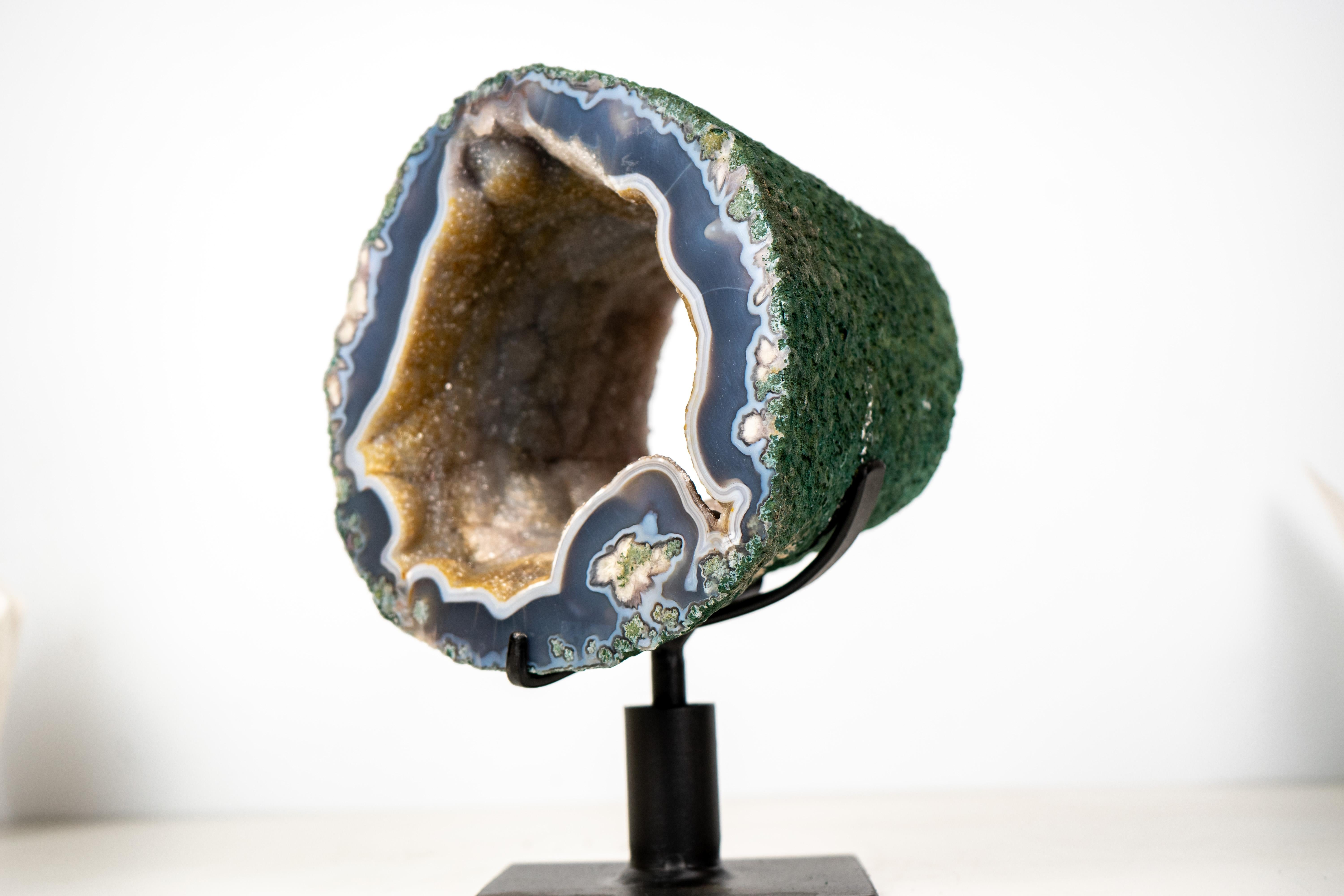 Rare Agate Geode Portal with All-Natural Sea-Blue Bands and Sparkling Galaxy Druzy

▫️ Description

An agate portal that is nothing short of extraordinary, this specimen brings together rare characteristics that enhance its fabulous aesthetics. A