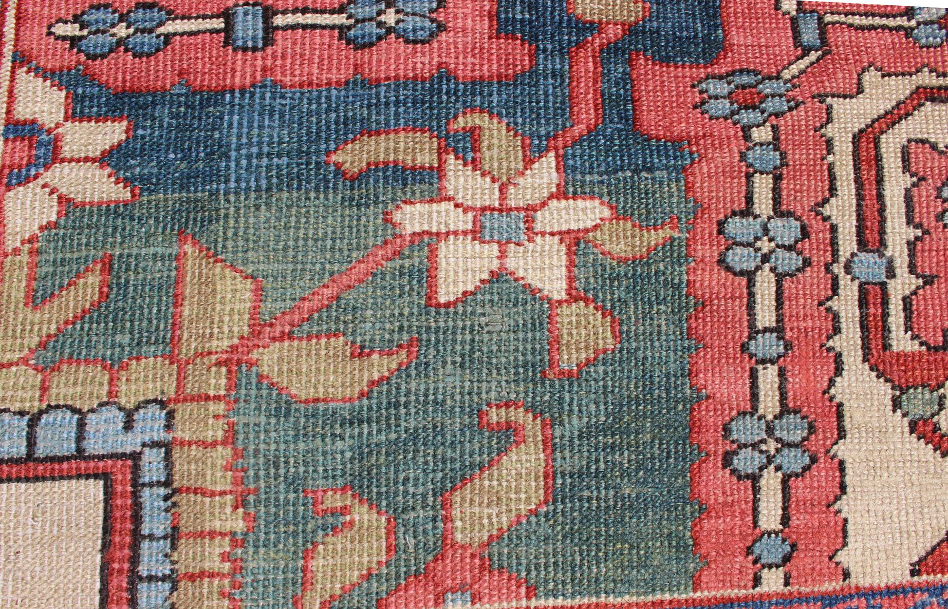 Spectacular Large Antique Persian Bakshaish Serapi Rug with Beautiful Colors  For Sale 14