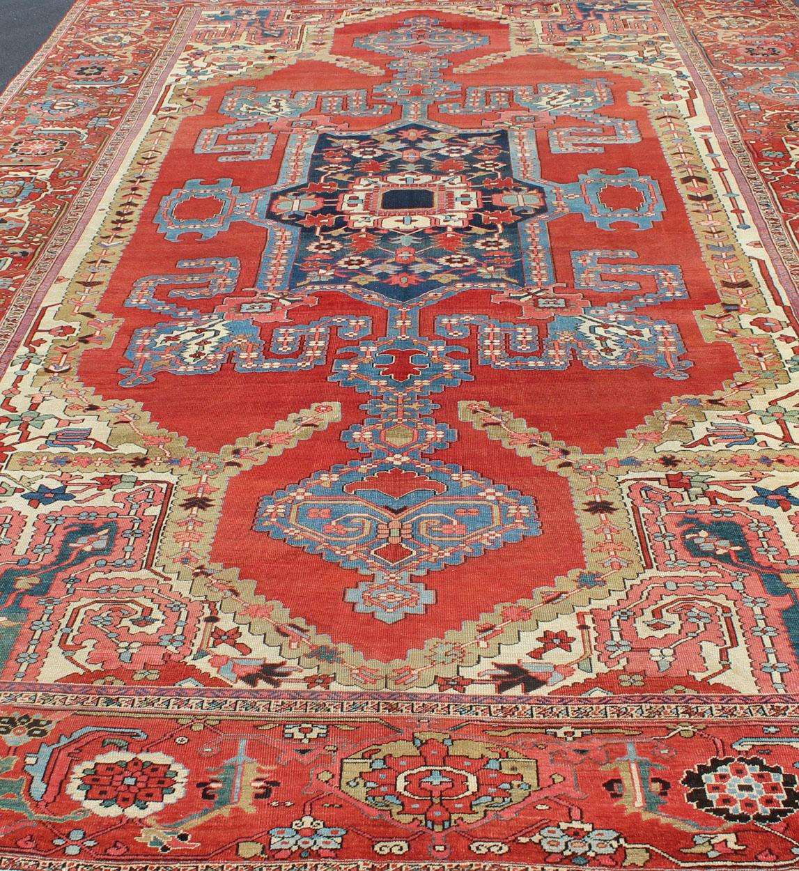 Spectacular Large Antique Persian Bakshaish Serapi Rug with Beautiful Colors  For Sale 2