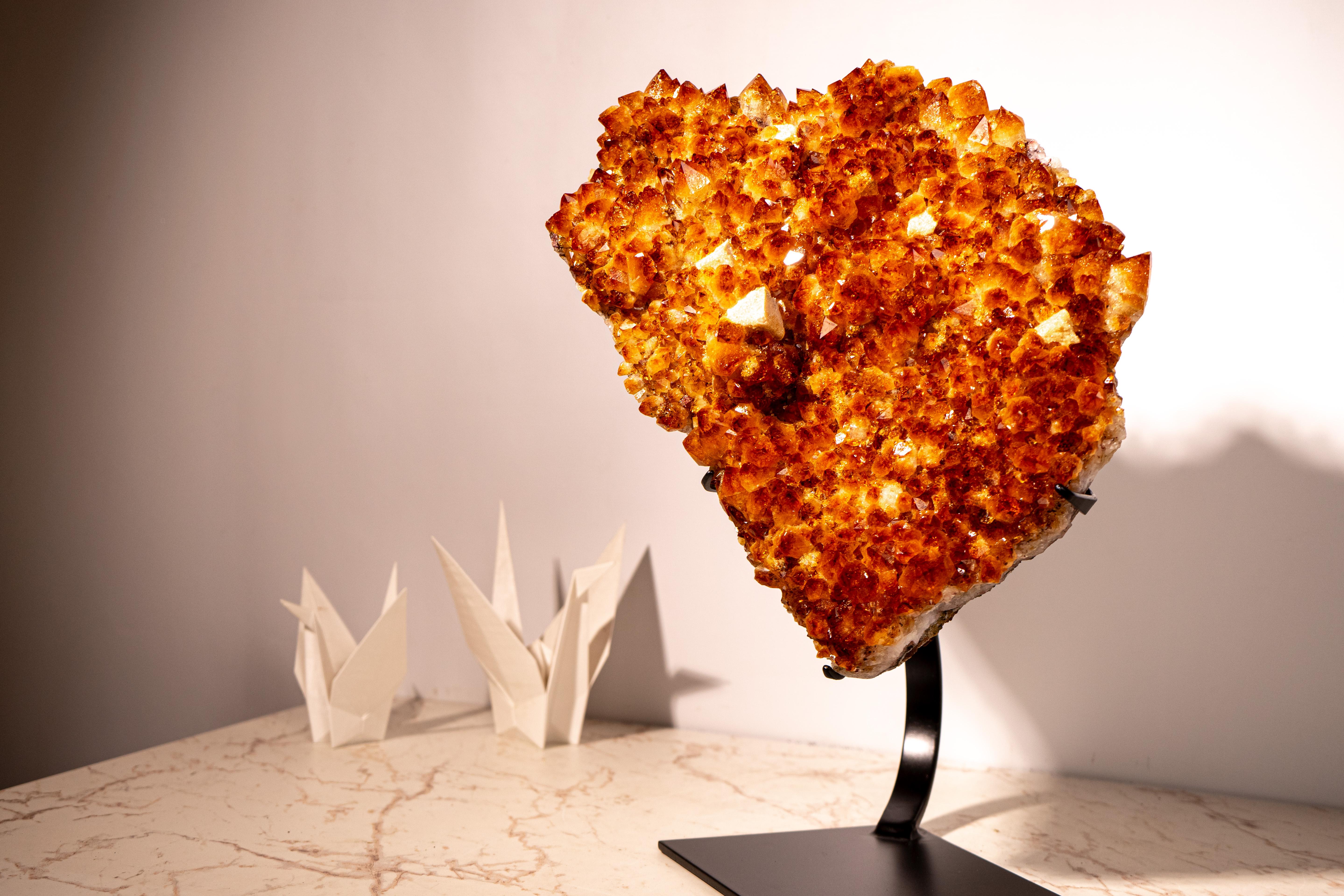 Natürliche skulpturale Orange Madeira Citrin Cluster auf benutzerdefinierten Stand im Angebot 7