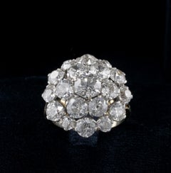 Spectacular 9.05 Carat Diamond Rare Cluster Ring