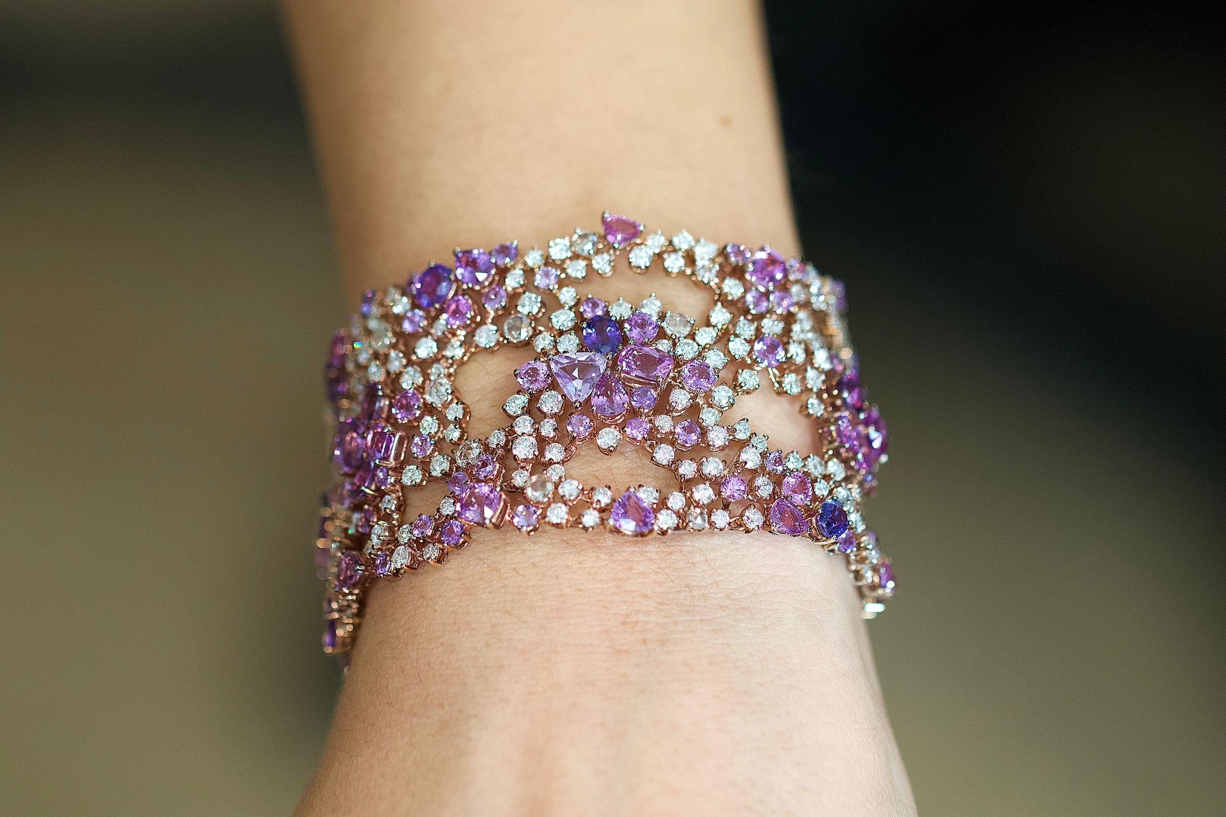 Spectacular Lavender Sapphire Diamond Bracelet In Excellent Condition In Carlsbad, CA