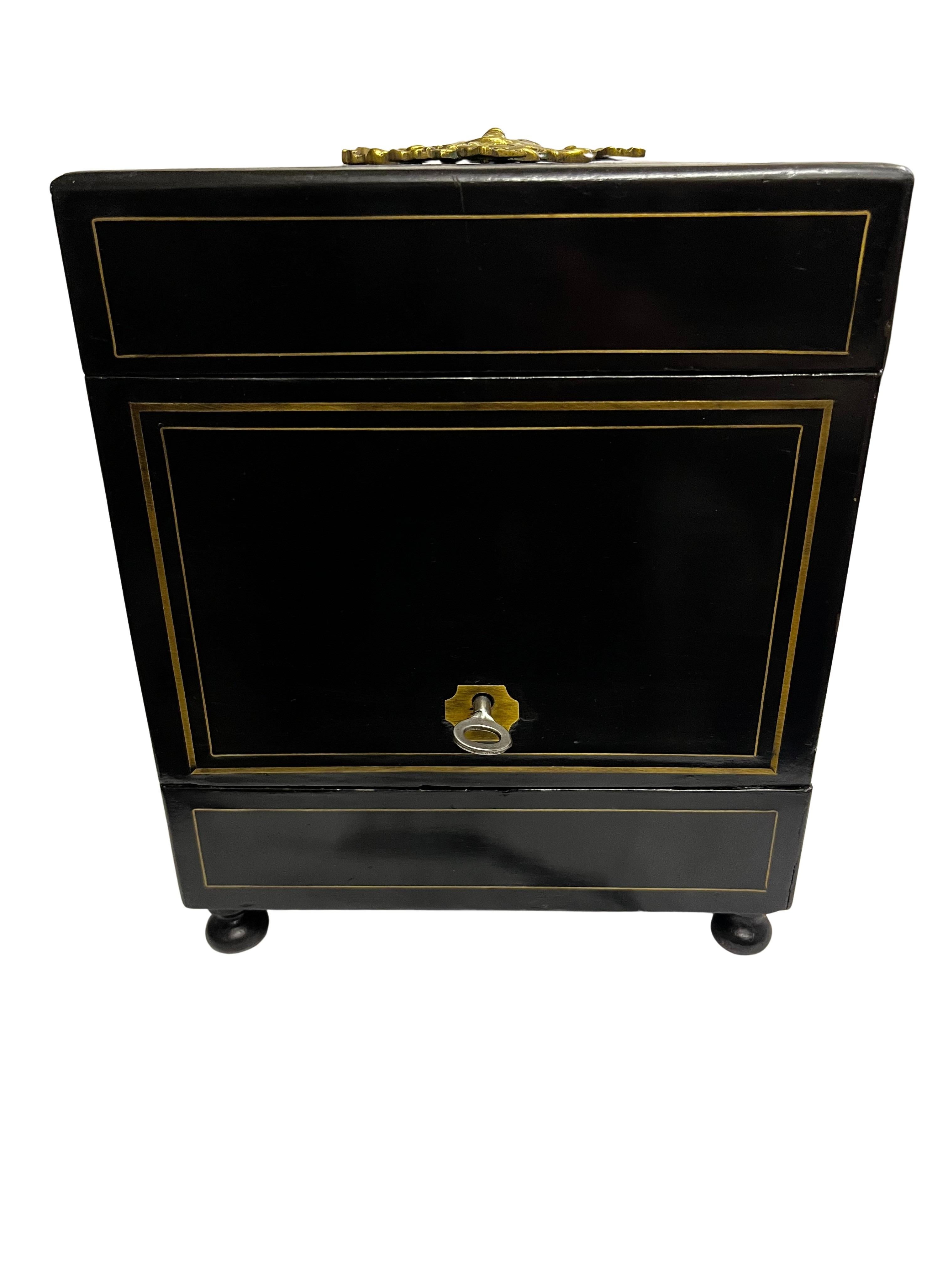 Spectacular liquor chest box casket, tantalus, Napoleon III, bar, 1880, France 5