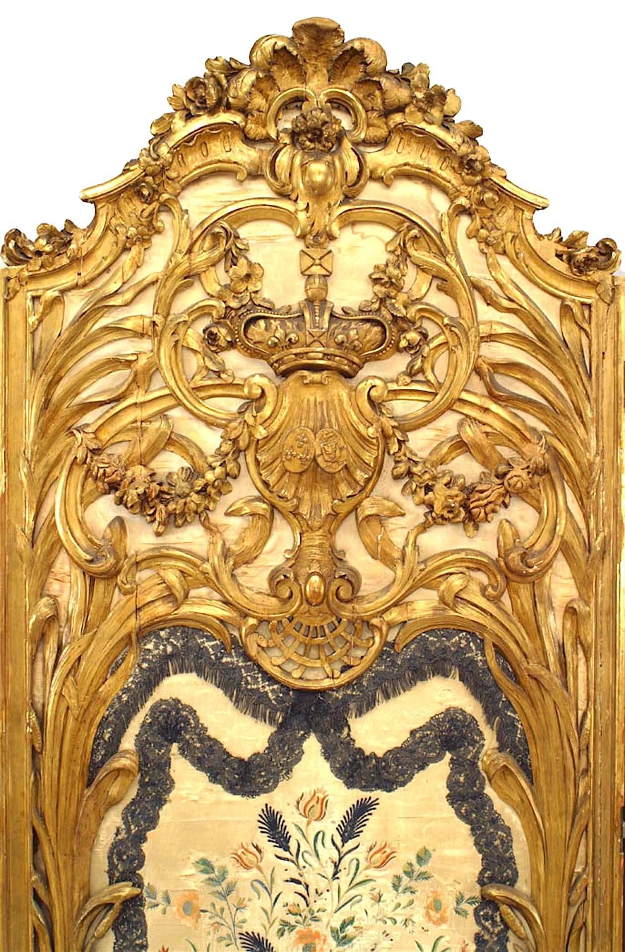 French Louis XV Style Carved Gilt 3-Fold Screen with Embroidered Silk Panels For Sale