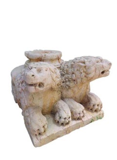 Spectaculaire socle en marbre représentant une paire de lions aux corps entrelacés, XVIIIe siècle.