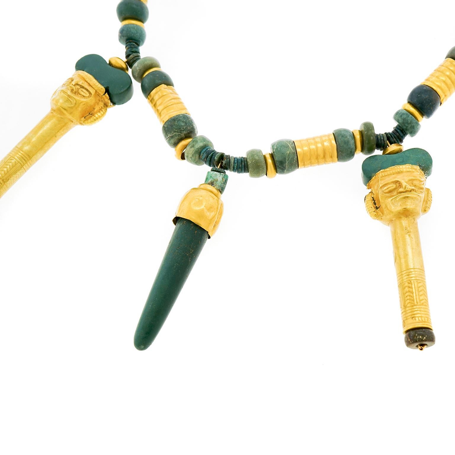 Spectacular Mesoamerican Gold and Jade Necklace In Good Condition In Litchfield, CT