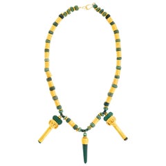 Spectaculaire collier américano-mezoaméricain en or et jade