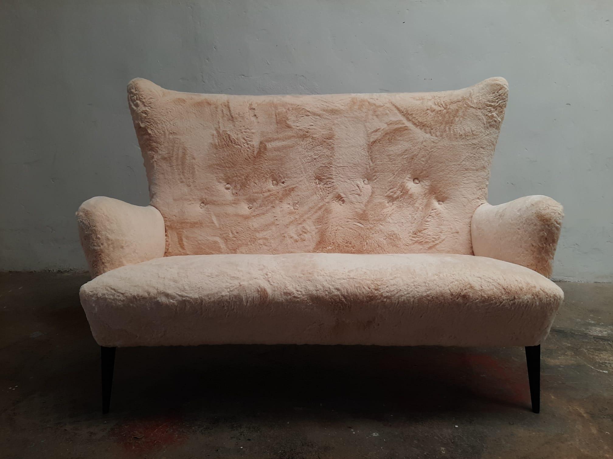 Spectacular Mid-Century Designer Sofa Manufactured in the 1950s in Italy For Sale 2