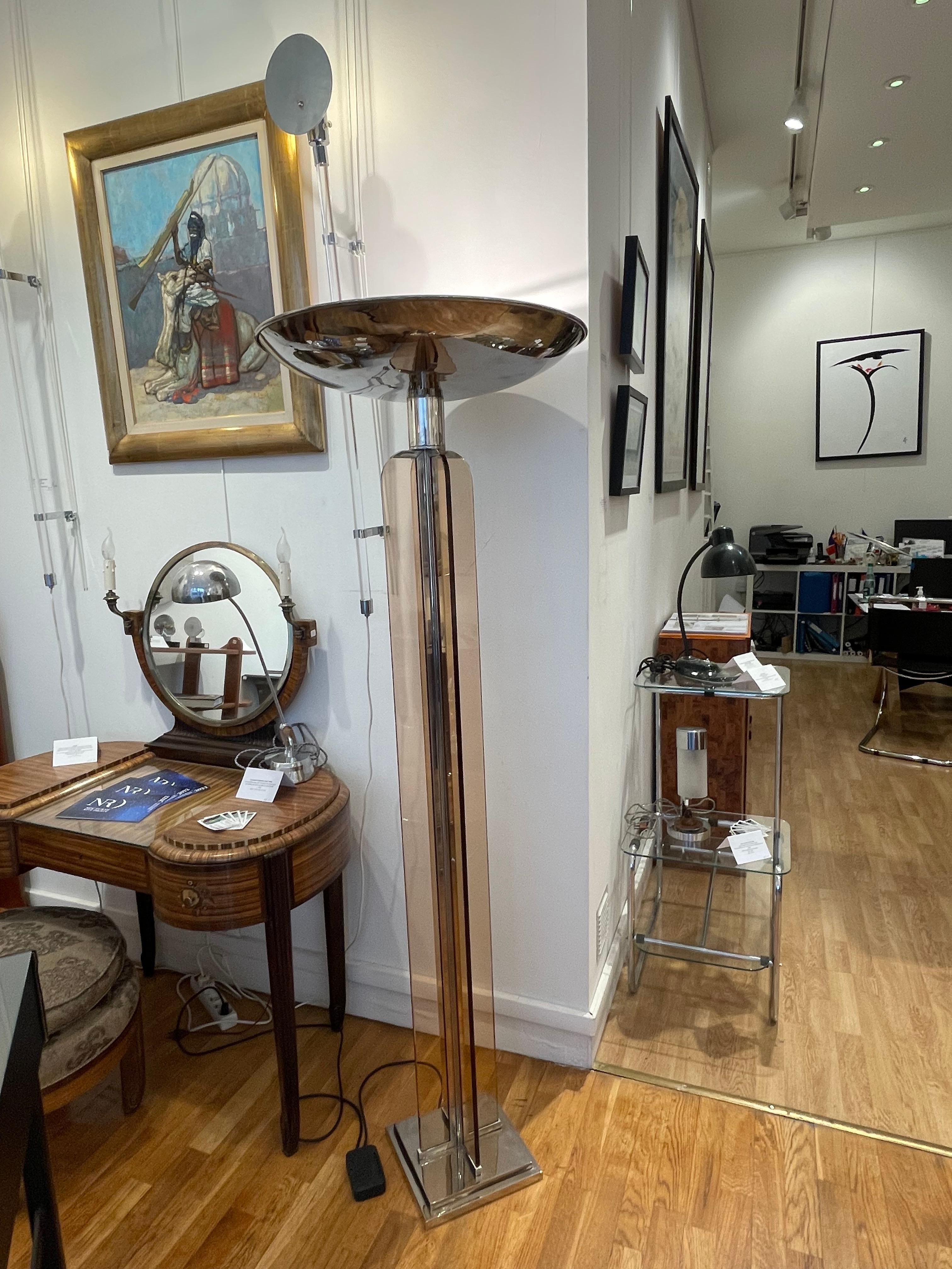 Spectacular Modernist Floor Lamp in the style of Jacques Adnet, Art Deco, France In Good Condition For Sale In Paris, FR