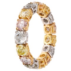 Eternity-Ring mit 4,5 Karat hellrosa, gelben und grauen Diamanten 