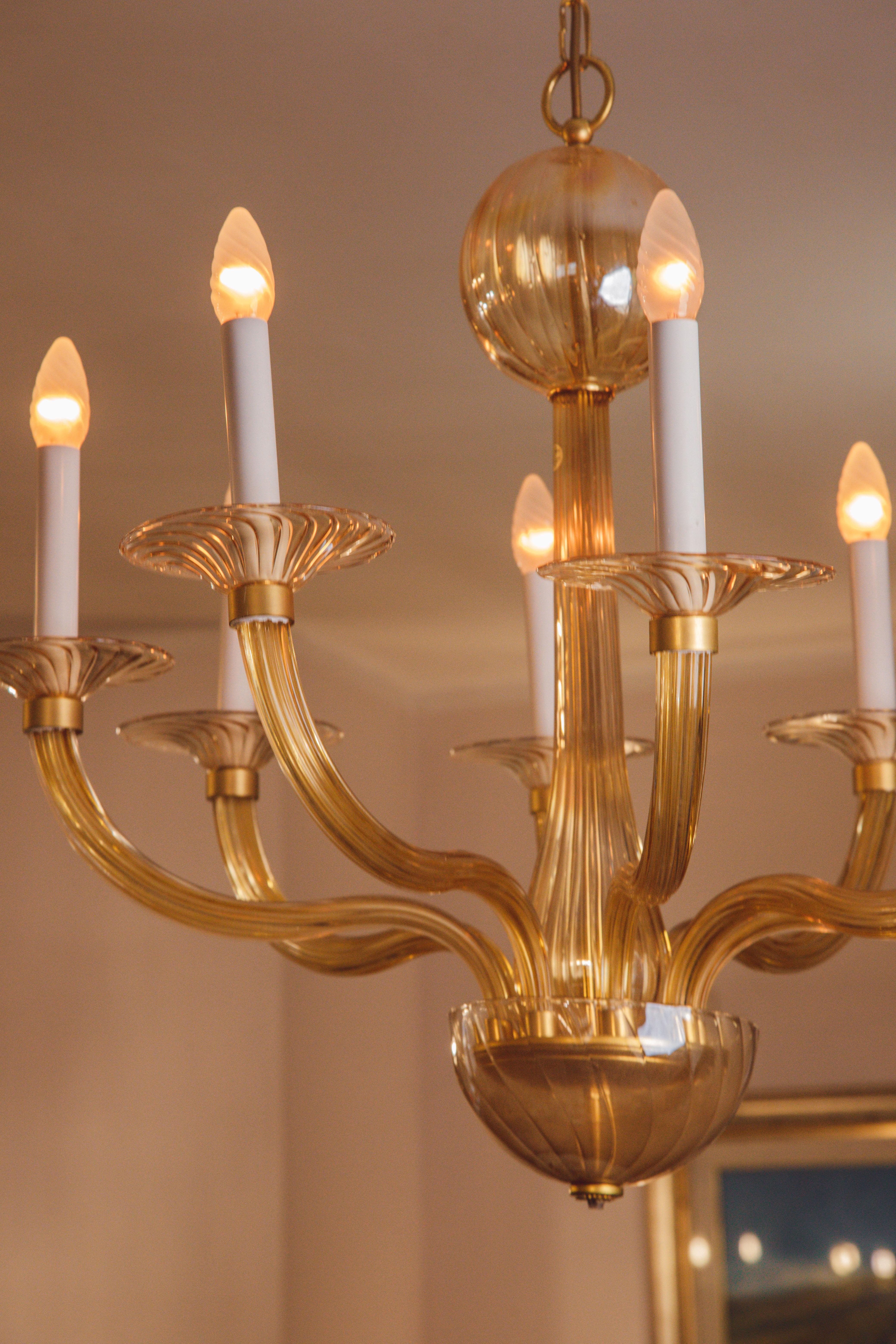Spectacular Murano Amber 8 arms chandelier, 1970s 7