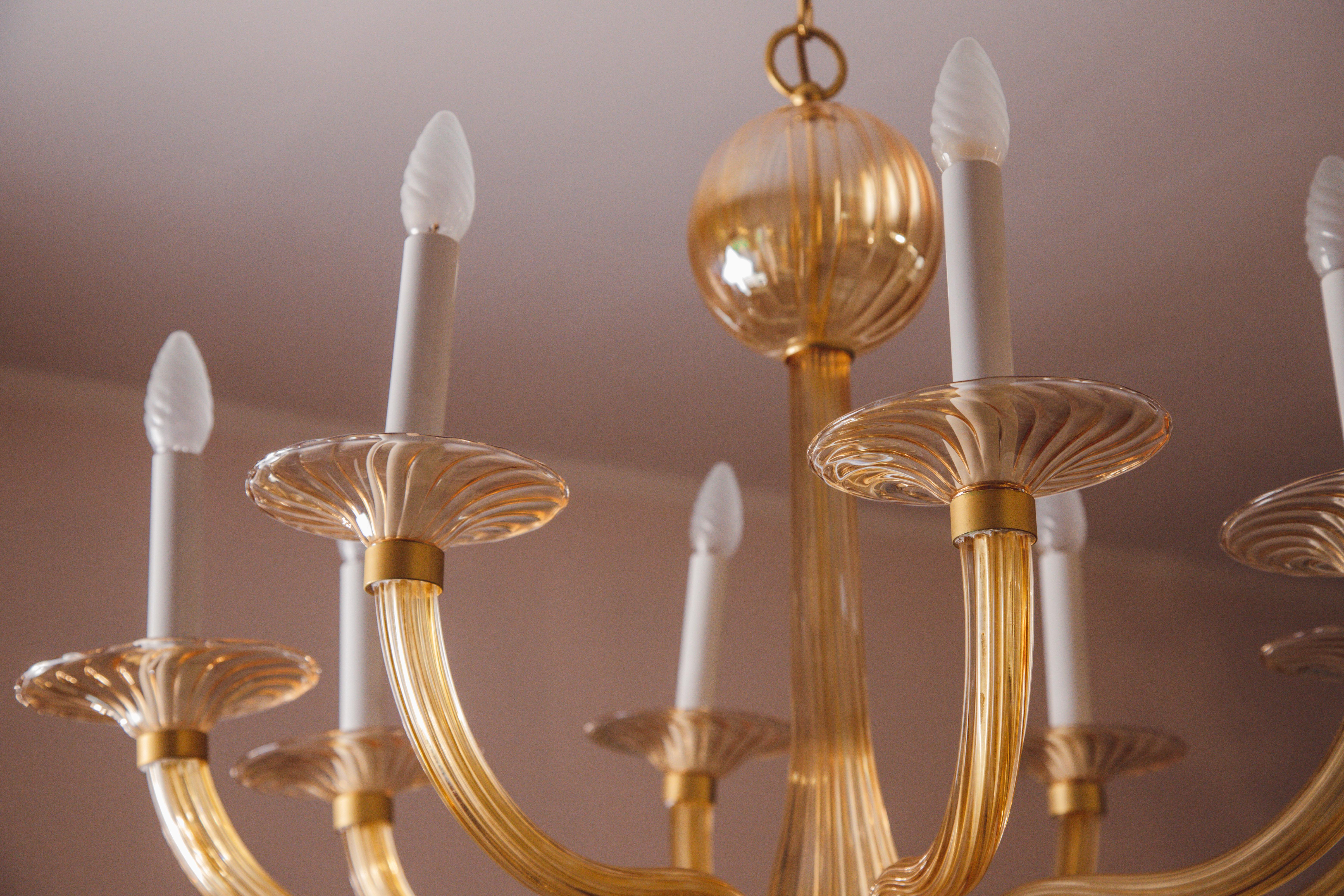Spectacular Murano Amber 8 arms chandelier, 1970s 3