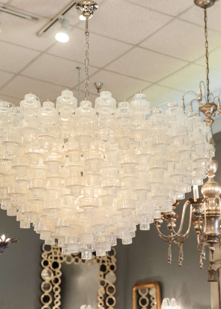 Spectaculaire lustre Manubri en verre soufflé de Murano Excellent état - En vente à Austin, TX