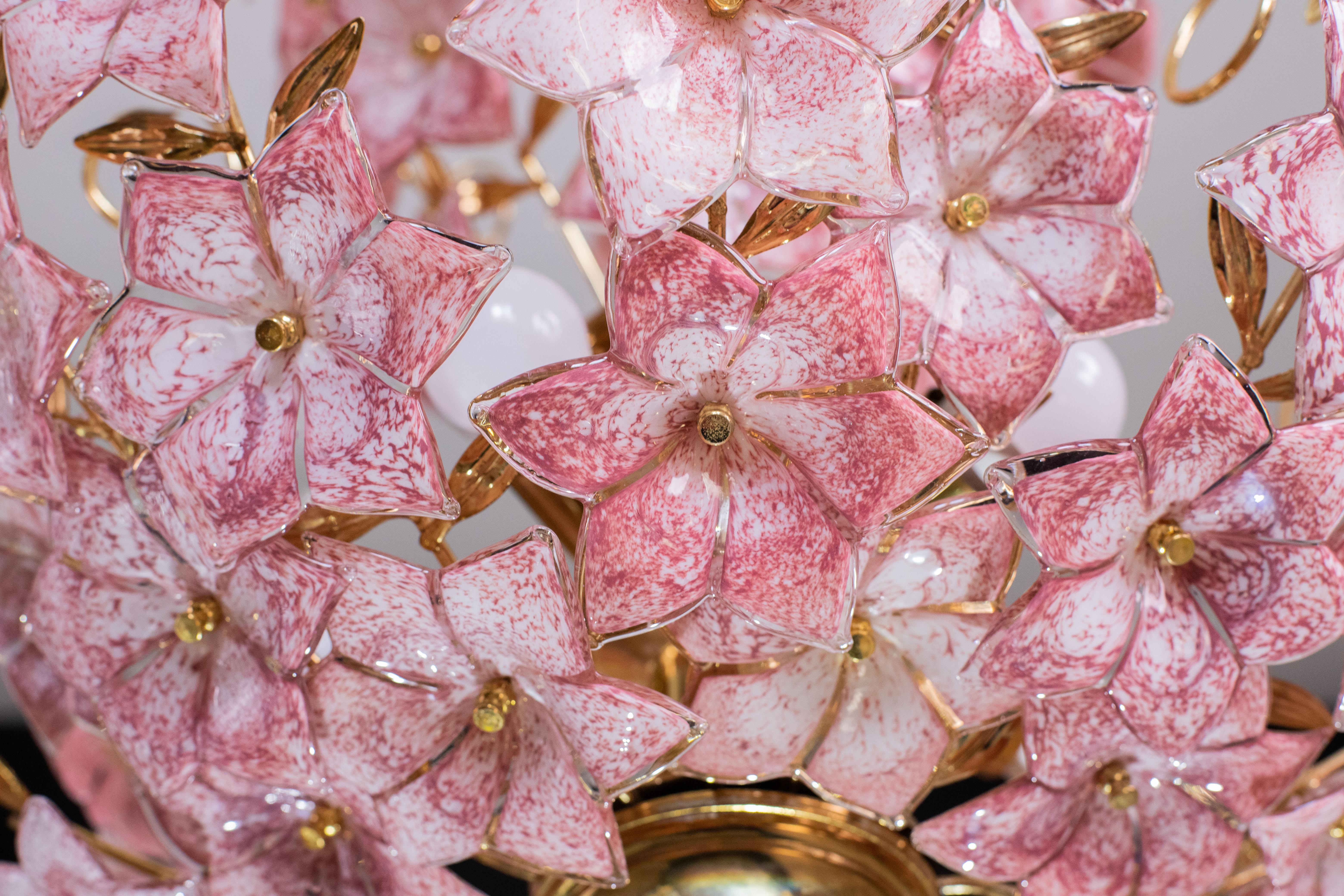 Late 20th Century Spectacular Murano Chandelier Full of Pink Flowers, 1970s For Sale