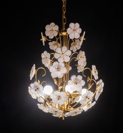 Spectacular Murano Chandelier Full of White Flowers, new bath gold, 1980s