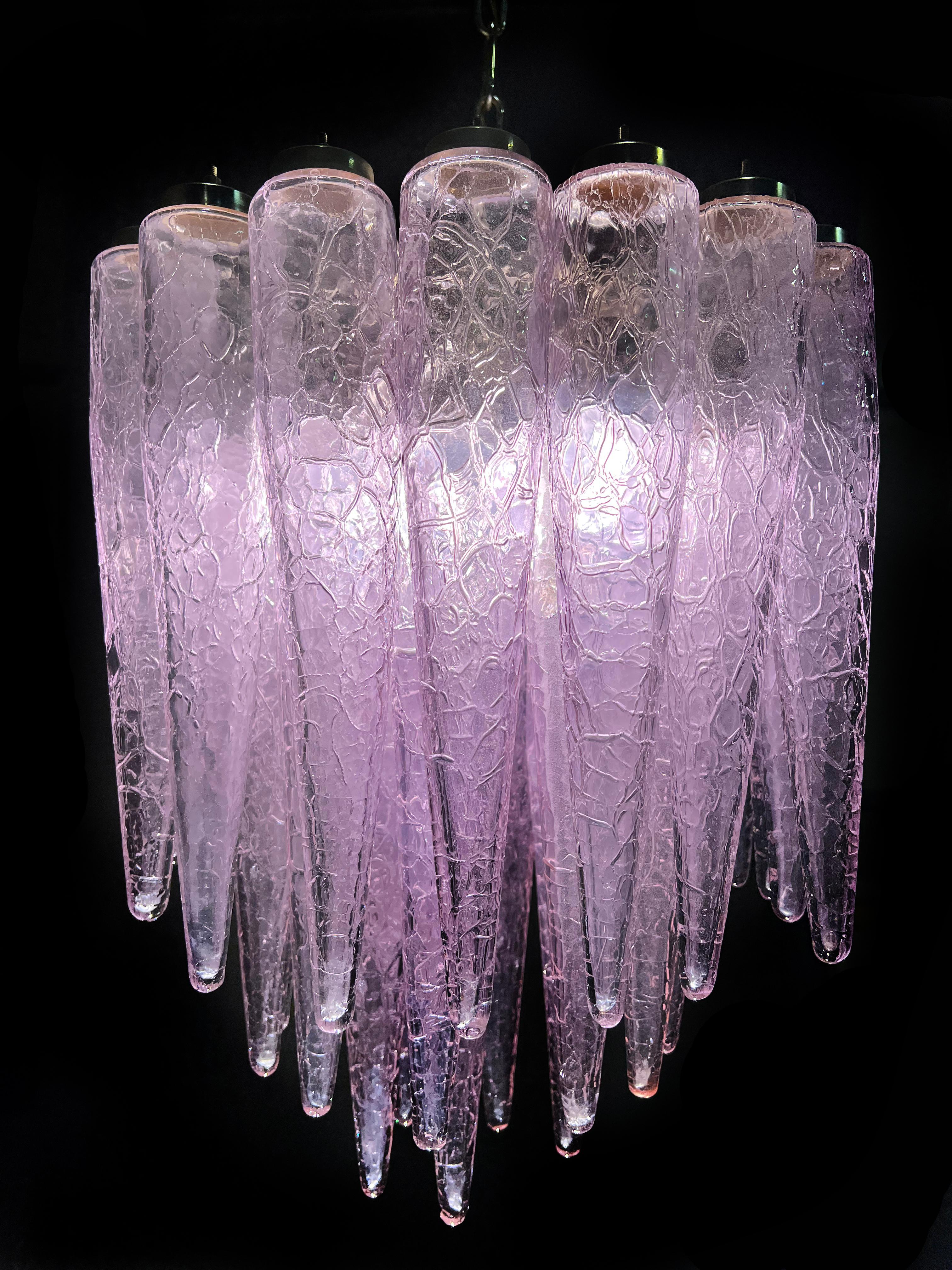 Spectacular Murano Fuxia Glass Chandelier, 1980 In Excellent Condition For Sale In Budapest, HU