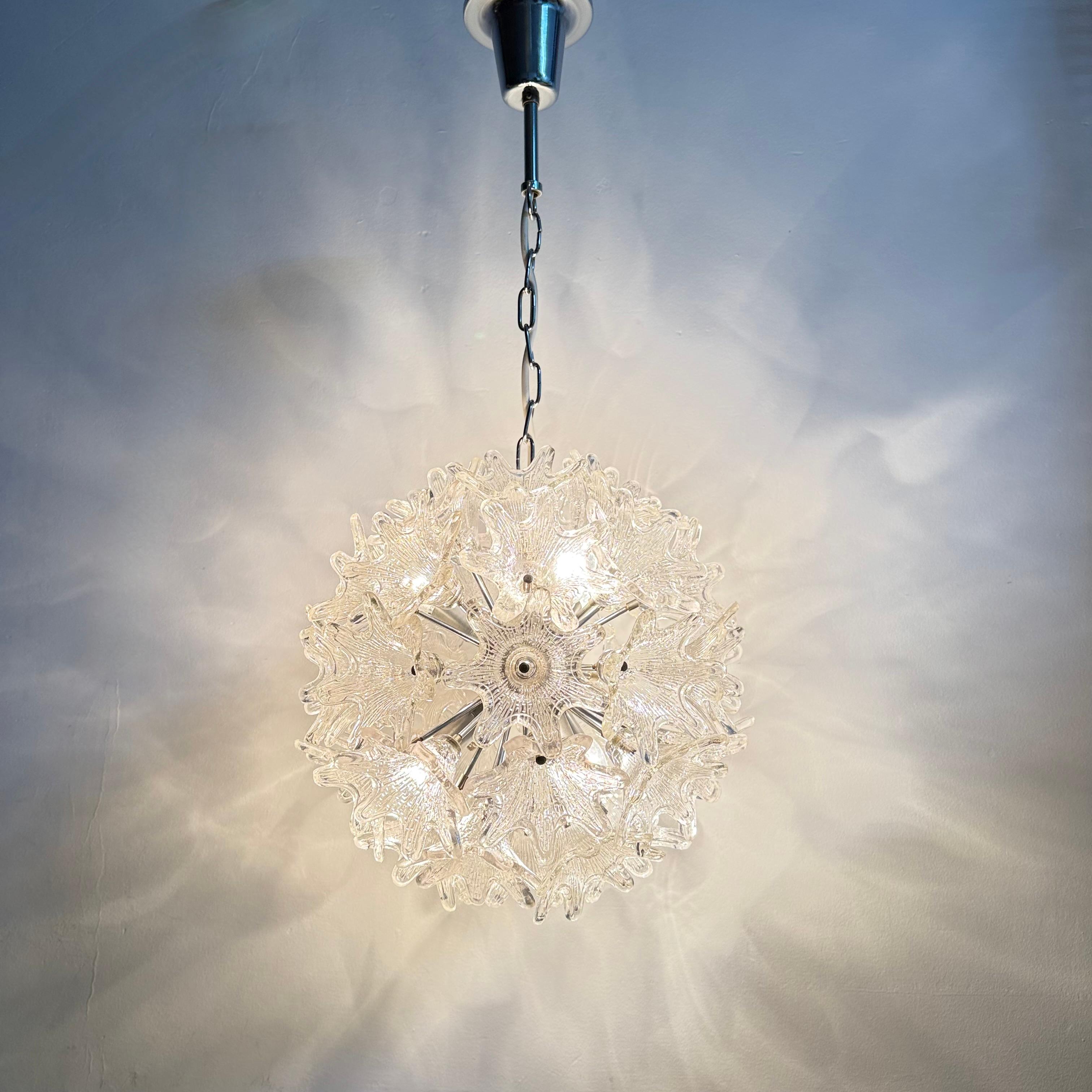 Spektakulärer Blumenleuchter aus Murano-Glas von Venini für VeArt, Italien 1970er Jahre (Italienisch) im Angebot