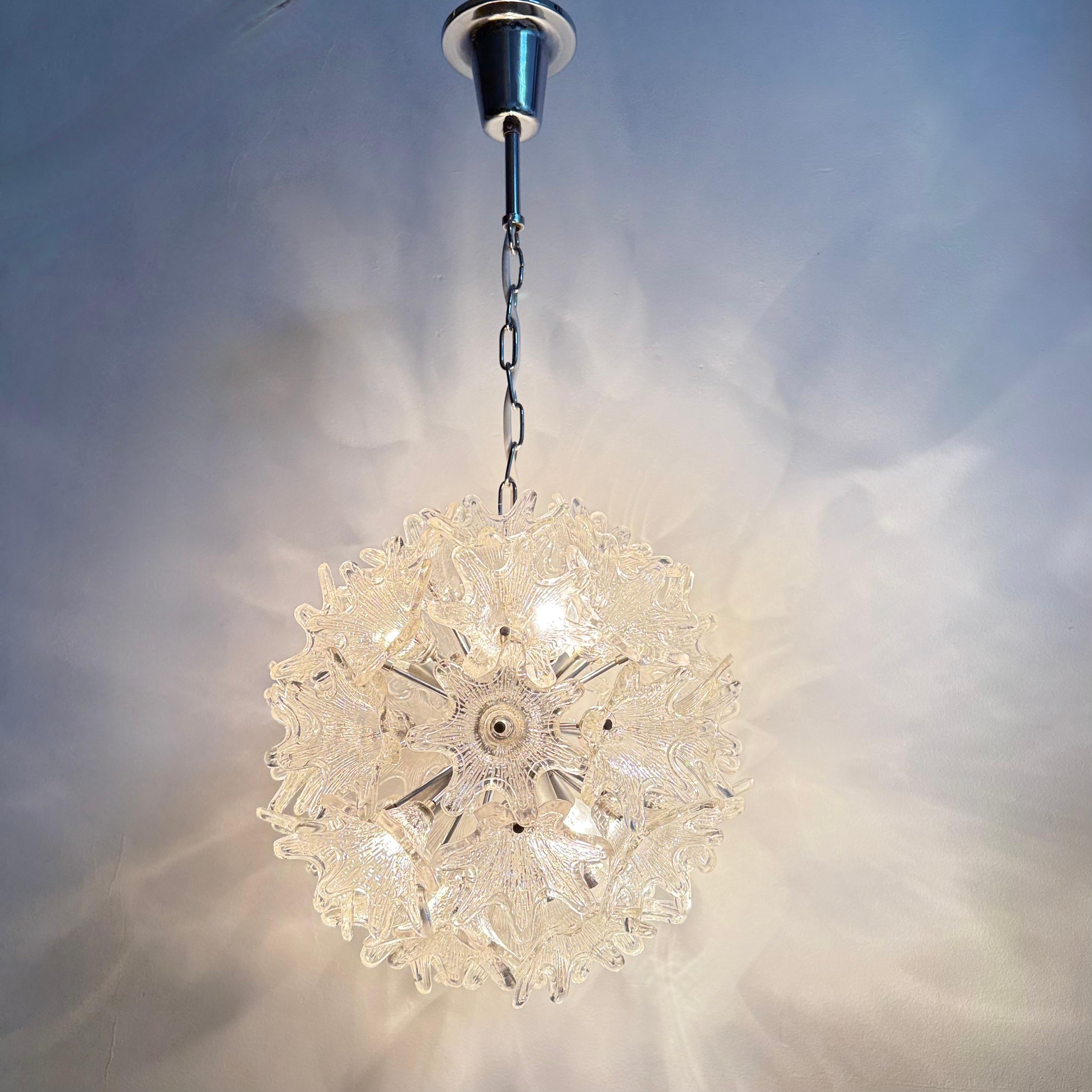 Spektakulärer Blumenleuchter aus Murano-Glas von Venini für VeArt, Italien 1970er Jahre im Zustand „Gut“ im Angebot in Delft, NL